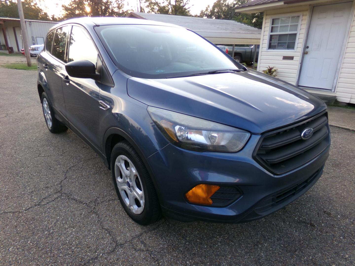 2018 Blue Diamond Metallic /Charcoal Ford Escape S FWD (1FMCU0F76JU) with an 2.5L L4 DOHC 16V engine, 6A transmission, located at 401 First NE, Bearden, AR, 71720, (870) 687-3414, 33.726528, -92.611519 - Photo#22