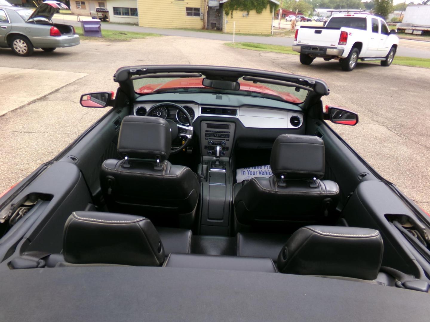 2014 Performance Red /Black Ford Mustang V6 Convertible (1ZVBP8EM1E5) with an 3.7L V6 DOHC 24V engine, Automatic transmission, located at 401 First NE, Bearden, AR, 71720, (870) 687-3414, 33.726528, -92.611519 - Photo#16