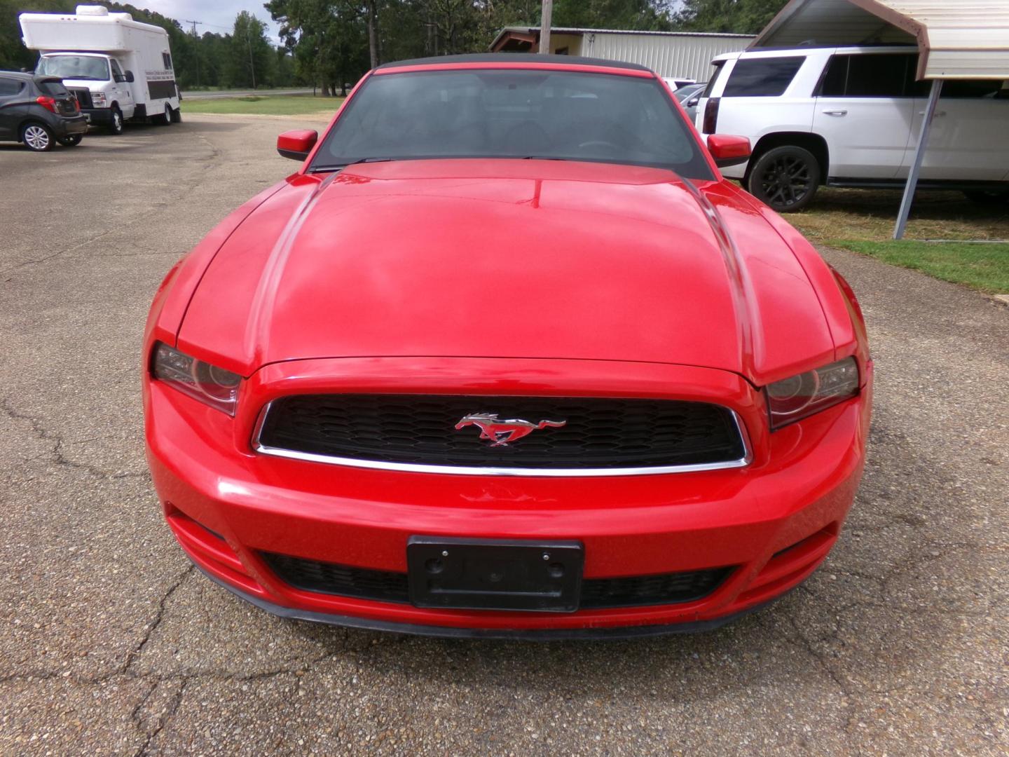 2014 Performance Red /Black Ford Mustang V6 Convertible (1ZVBP8EM1E5) with an 3.7L V6 DOHC 24V engine, Automatic transmission, located at 401 First NE, Bearden, AR, 71720, (870) 687-3414, 33.726528, -92.611519 - Photo#22