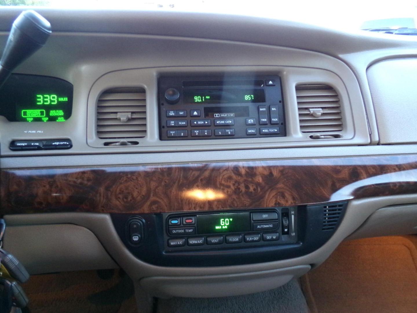 2005 Light Tundra Metallic /Tan Mercury Grand Marquis LS Premium (2MEHM75W25X) with an 4.6L V8 OHC 16V engine, 4-Speed Automatic Overdrive transmission, located at 401 First NE, Bearden, AR, 71720, (870) 687-3414, 33.726528, -92.611519 - Photo#12