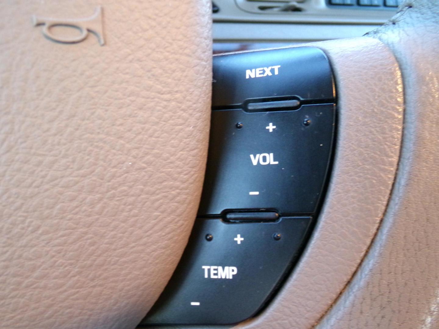 2005 Light Tundra Metallic /Tan Mercury Grand Marquis LS Premium (2MEHM75W25X) with an 4.6L V8 OHC 16V engine, 4-Speed Automatic Overdrive transmission, located at 401 First NE, Bearden, AR, 71720, (870) 687-3414, 33.726528, -92.611519 - Photo#13