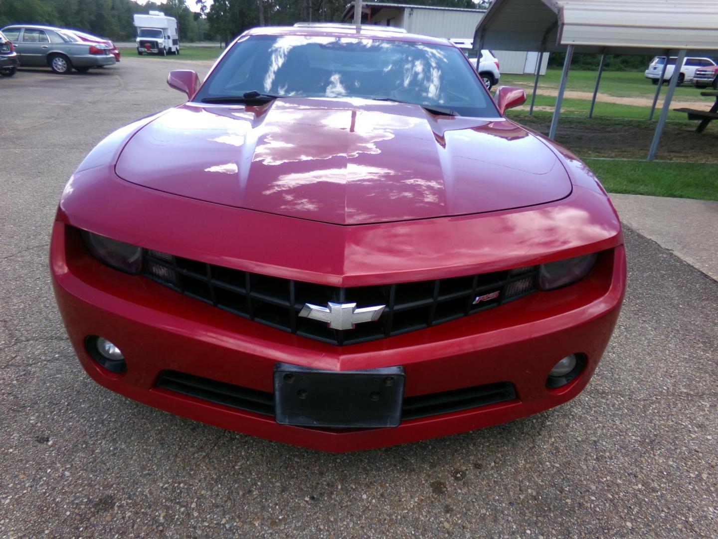 2013 Victory Red /Black Chevrolet Camaro Coupe 2LT (2G1FC1E34D9) with an 3.6L V6 DOHC 24V FFV engine, 6-Speed Automatic transmission, located at 401 First NE, Bearden, AR, 71720, (870) 687-3414, 33.726528, -92.611519 - Photo#22