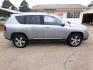2016 Silver /Black Jeep Compass Latitude FWD (1C4NJCEA3GD) with an 2.0L L4 DOHC 16V engine, CVT transmission, located at 401 First NE, Bearden, AR, 71720, (870) 687-3414, 33.726528, -92.611519 - Photo#18