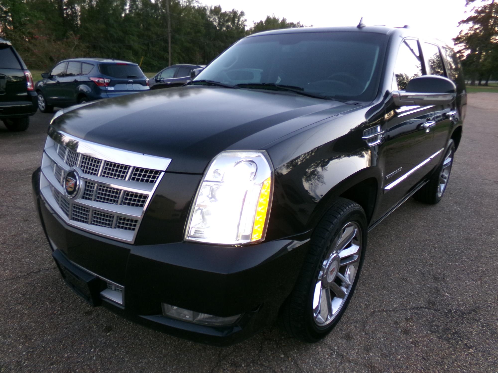 photo of 2013 Cadillac Escalade AWD Platinum