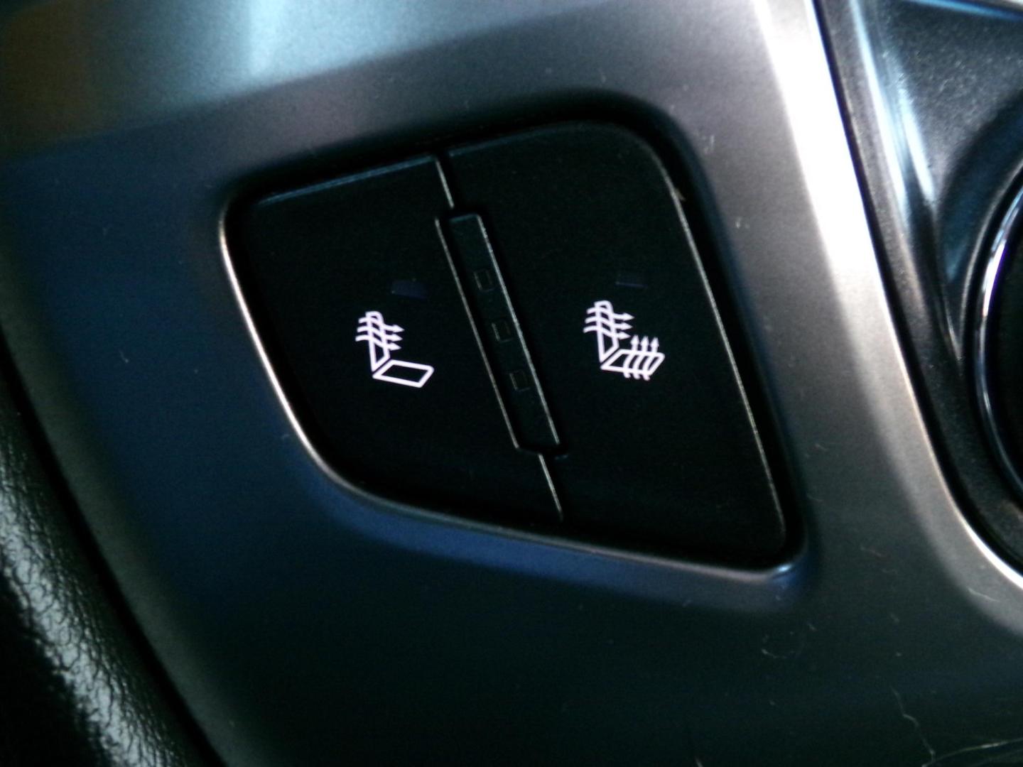 2017 Chevrolet Silverado 1500 LT Double Cab 4WD (1GCVKREC4HZ) with an 5.3L V8 OHV 16V engine, 6A transmission, located at 400 First NW, Bearden, AR, 71720, (870) 687-3414, 0.000000, 0.000000 - Photo#16