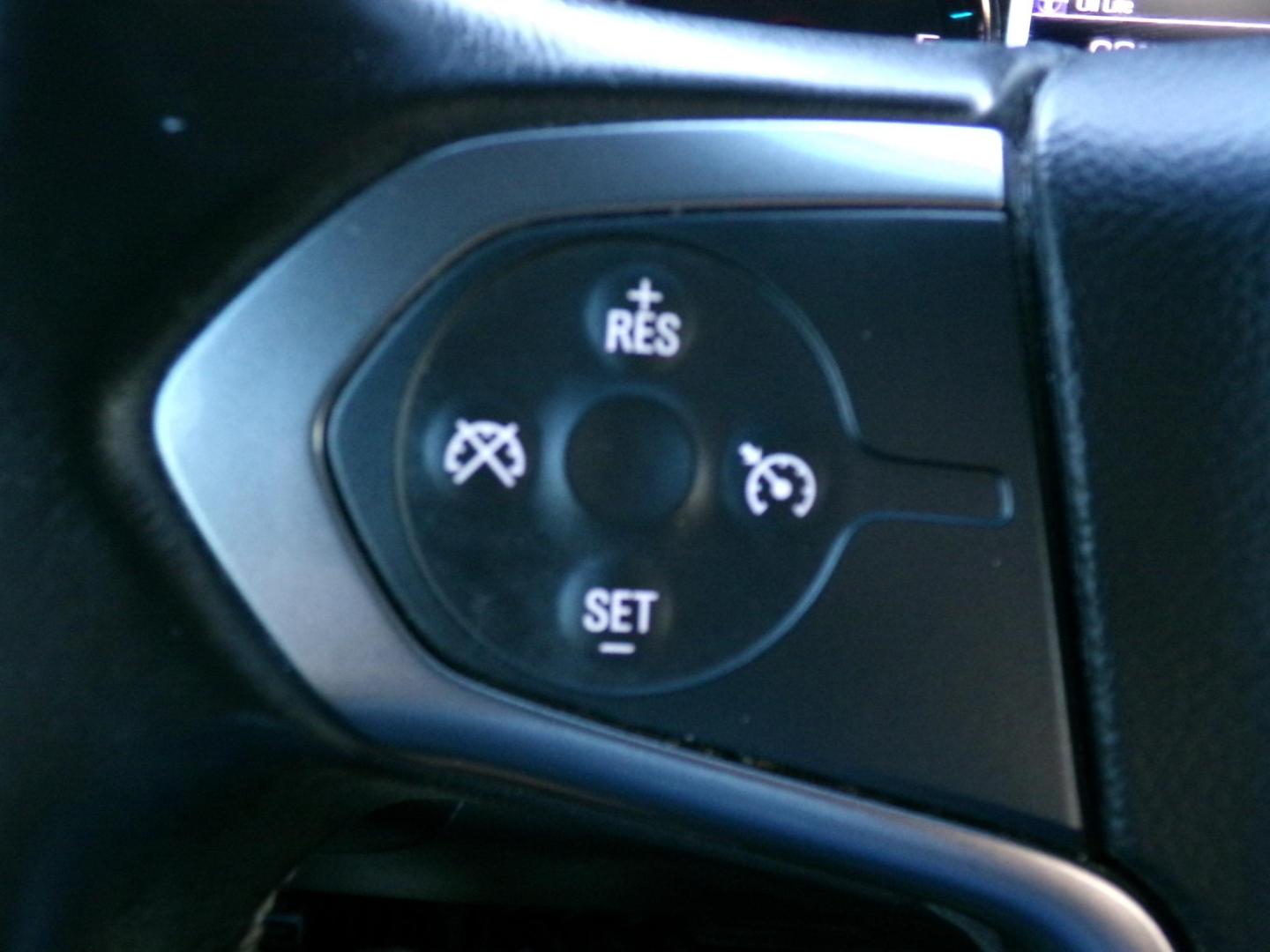 2017 Chevrolet Silverado 1500 LT Double Cab 4WD (1GCVKREC4HZ) with an 5.3L V8 OHV 16V engine, 6A transmission, located at 400 First NW, Bearden, AR, 71720, (870) 687-3414, 0.000000, 0.000000 - Photo#19