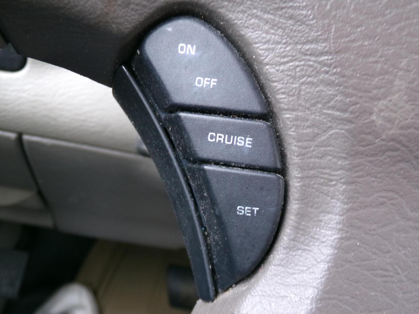 2002 Gold /Tan Dodge Ram 1500 SLT Long Bed 2WD (1D7HA16K52J) with an 3.7L V6 SOHC 12V engine, Automatic transmission, located at 401 First NE, Bearden, AR, 71720, (870) 687-3414, 33.726528, -92.611519 - Photo#11