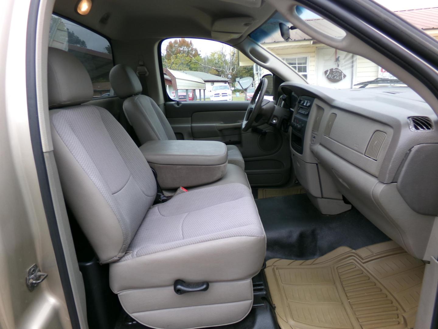 2002 Gold /Tan Dodge Ram 1500 SLT Long Bed 2WD (1D7HA16K52J) with an 3.7L V6 SOHC 12V engine, Automatic transmission, located at 401 First NE, Bearden, AR, 71720, (870) 687-3414, 33.726528, -92.611519 - Photo#14