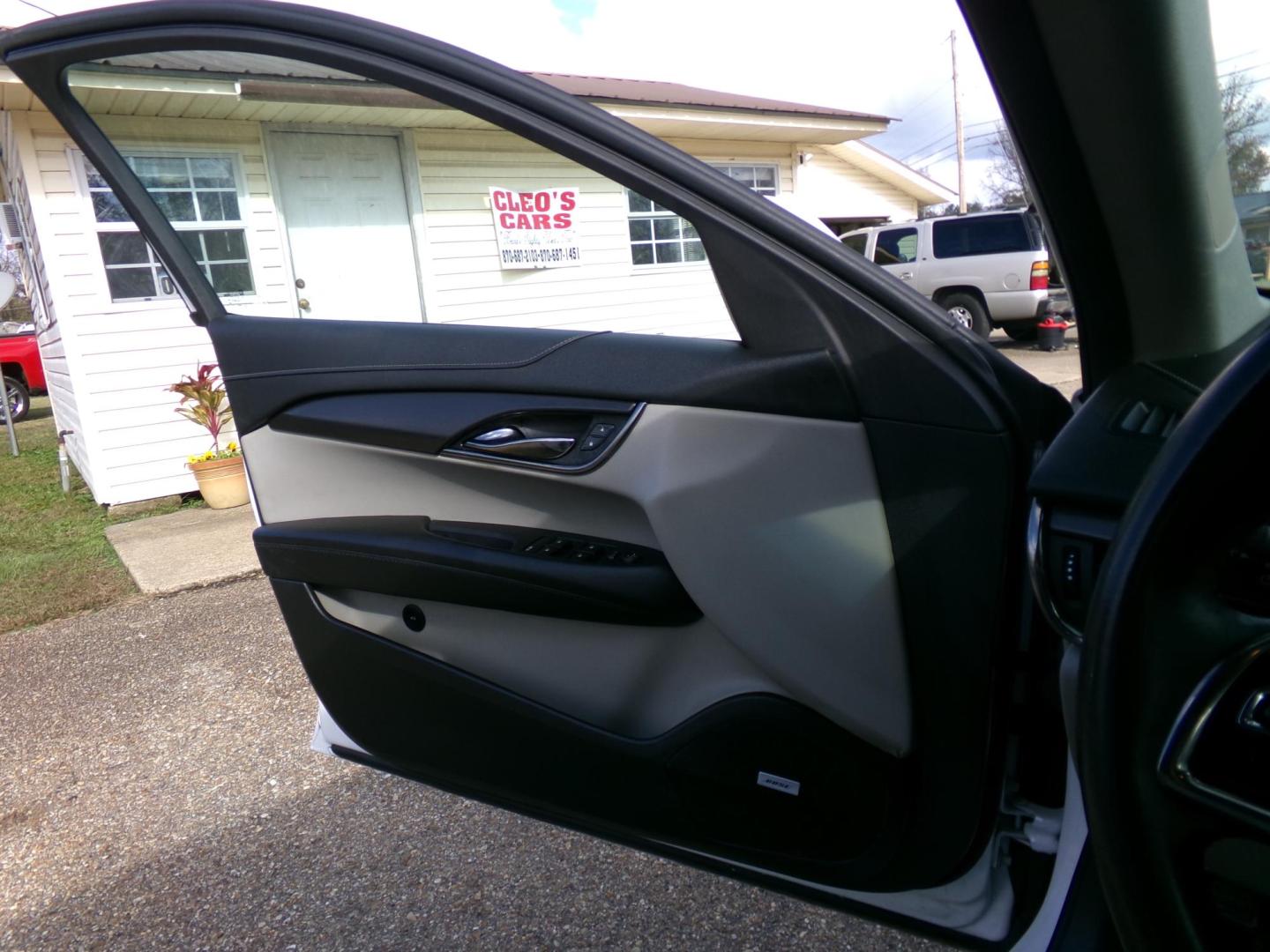 2016 Crystal White Tricoat /Gray Cadillac ATS 2.5L Standard RWD (1G6AA5RA7G0) with an 2.5L L4 DOHC 16V engine, 6A transmission, located at 400 First NW, Bearden, AR, 71720, (870) 687-3414, 0.000000, 0.000000 - Photo#6