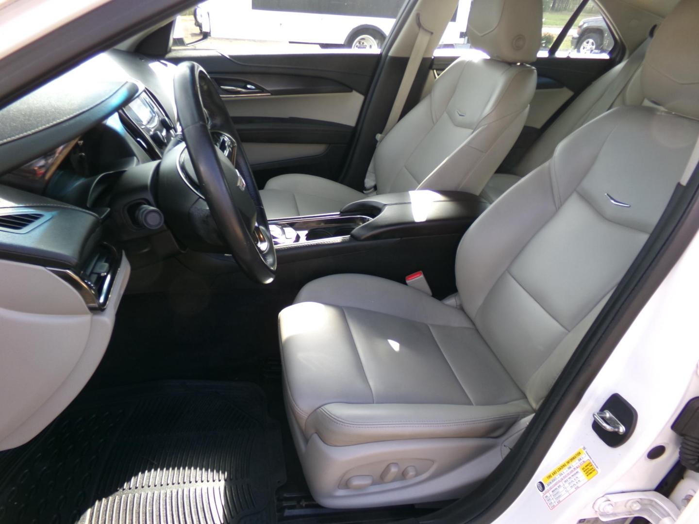 2016 Crystal White Tricoat /Gray Cadillac ATS 2.5L Standard RWD (1G6AA5RA7G0) with an 2.5L L4 DOHC 16V engine, 6A transmission, located at 400 First NW, Bearden, AR, 71720, (870) 687-3414, 0.000000, 0.000000 - Photo#7