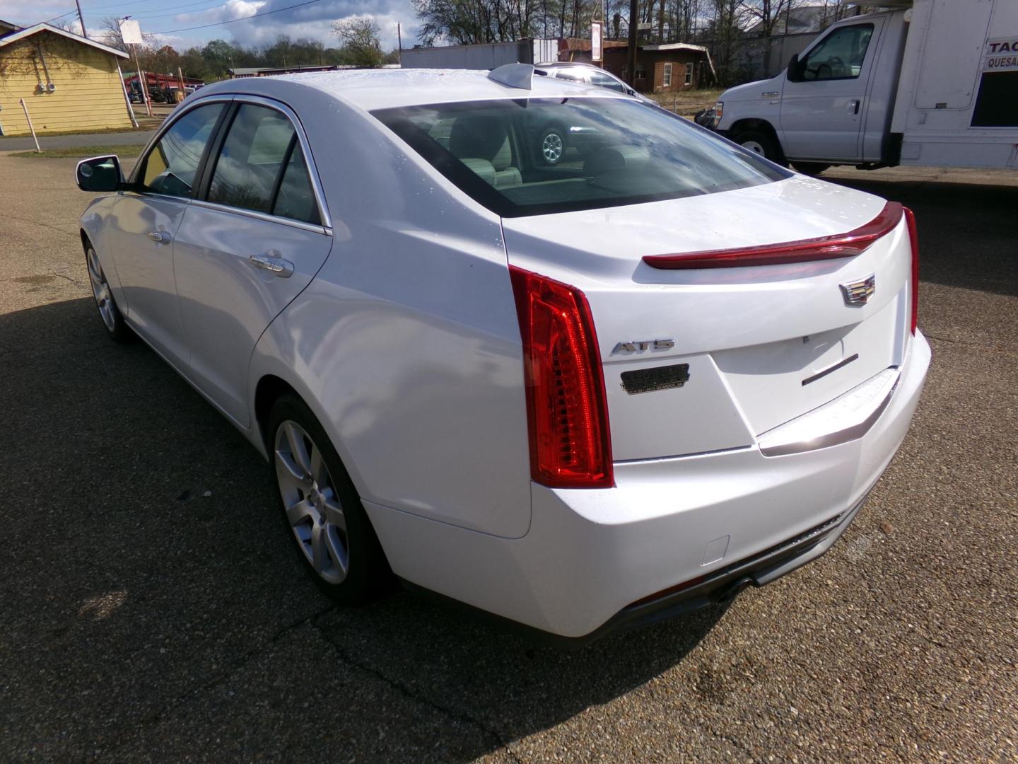 2016 Crystal White Tricoat /Gray Cadillac ATS 2.5L Standard RWD (1G6AA5RA7G0) with an 2.5L L4 DOHC 16V engine, 6A transmission, located at 400 First NW, Bearden, AR, 71720, (870) 687-3414, 0.000000, 0.000000 - Photo#18