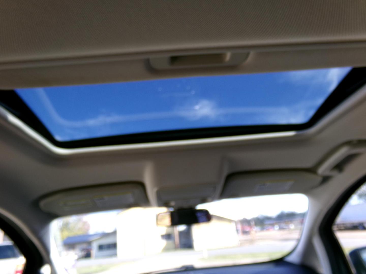 2021 Smoke Metallic /Charcoal Ford EcoSport SE (MAJ3S2GE2MC) with an 1.0L L3 engine, 6A transmission, located at 400 First NW, Bearden, AR, 71720, (870) 687-3414, 0.000000, 0.000000 - Photo#19