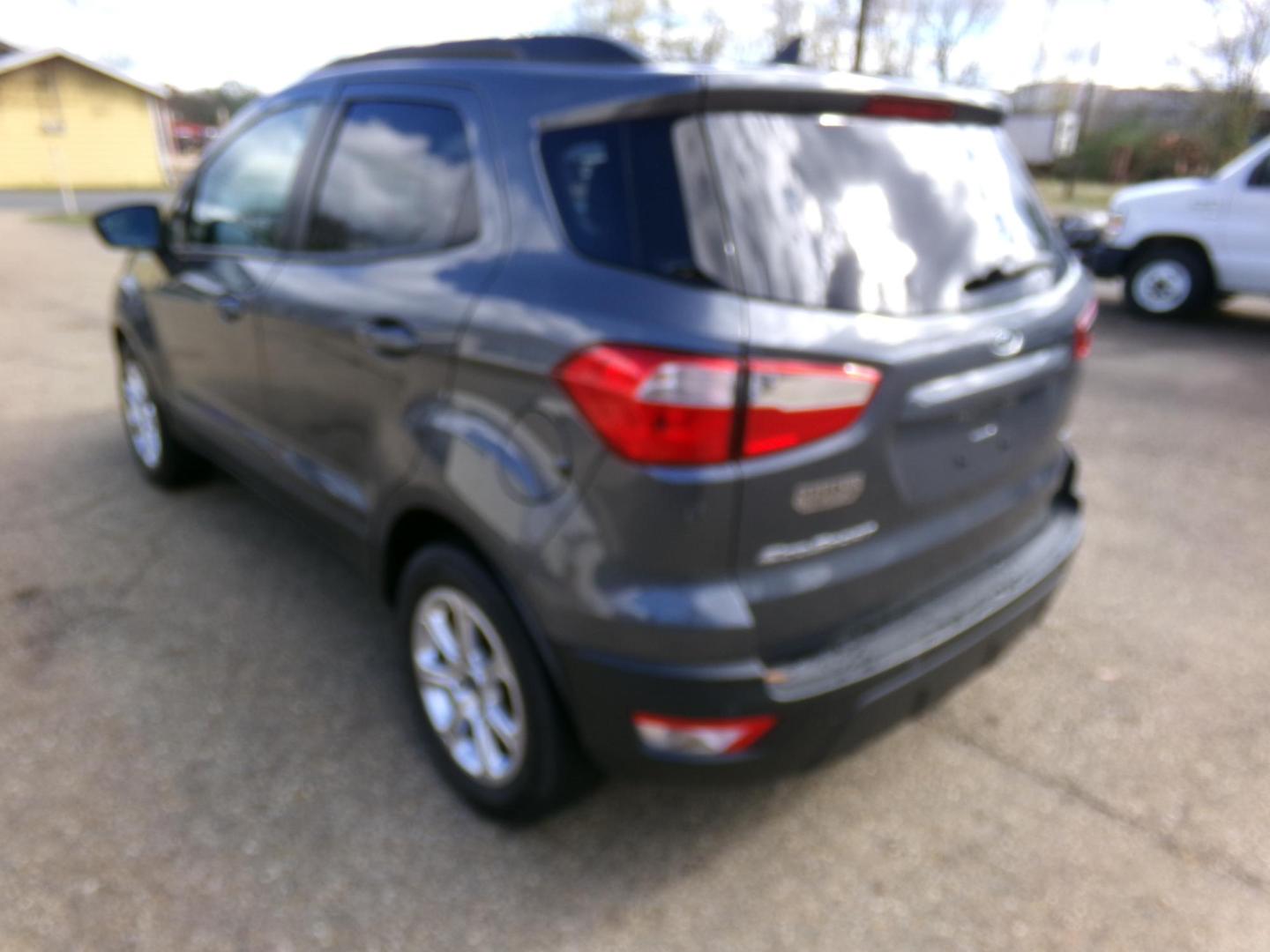 2021 Smoke Metallic /Charcoal Ford EcoSport SE (MAJ3S2GE2MC) with an 1.0L L3 engine, 6A transmission, located at 400 First NW, Bearden, AR, 71720, (870) 687-3414, 0.000000, 0.000000 - Photo#21