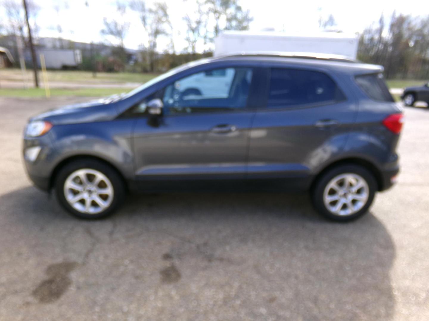 2021 Smoke Metallic /Charcoal Ford EcoSport SE (MAJ3S2GE2MC) with an 1.0L L3 engine, 6A transmission, located at 400 First NW, Bearden, AR, 71720, (870) 687-3414, 0.000000, 0.000000 - Photo#22