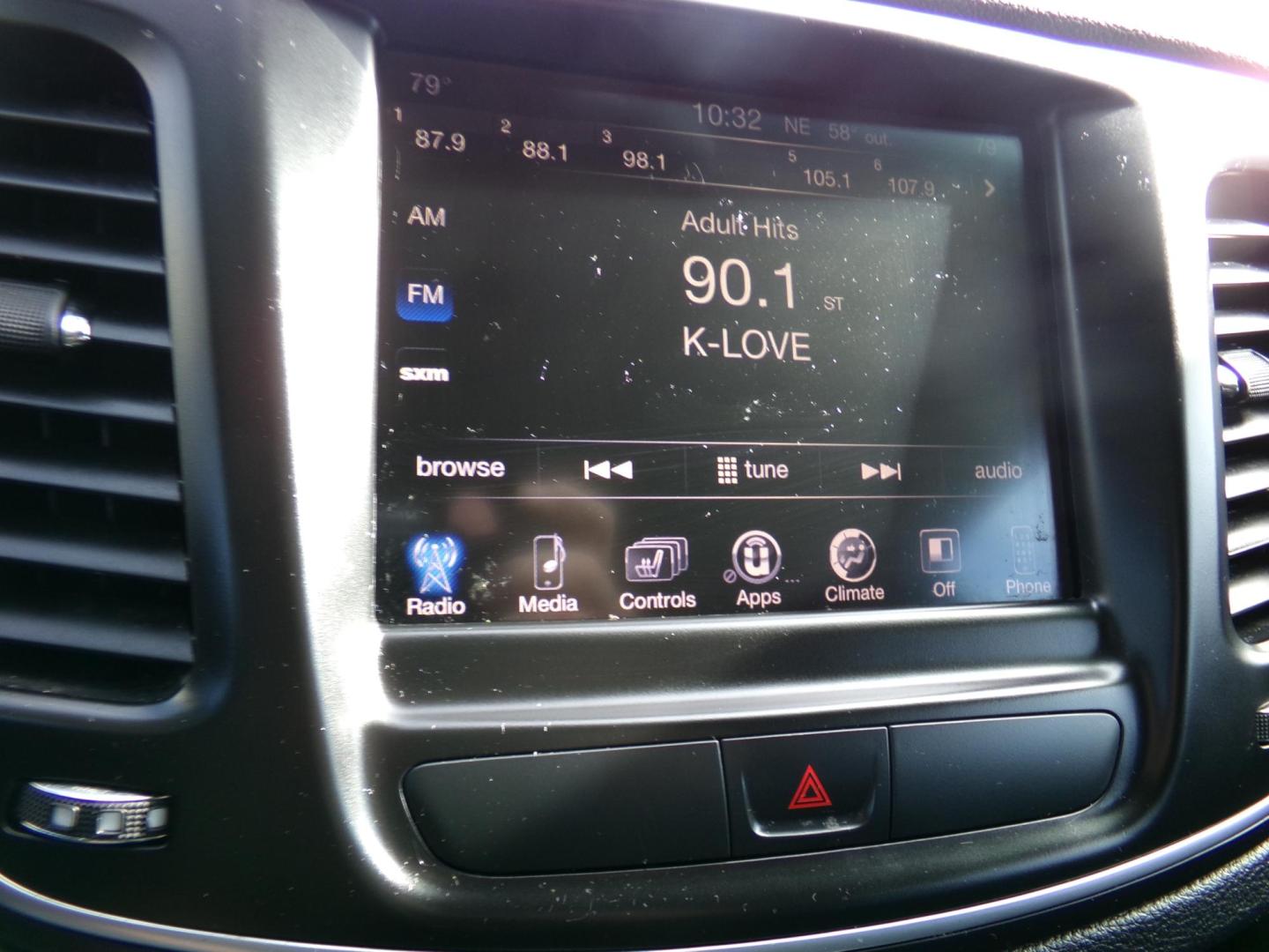 2015 Blue Streak Pearl /Black Chrysler 200 Limited (1C3CCCAB3FN) with an 2.4L L4 DOHC 16V engine, 9-Speed Automatic transmission, located at 400 First NW, Bearden, AR, 71720, (870) 687-3414, 0.000000, 0.000000 - Photo#9