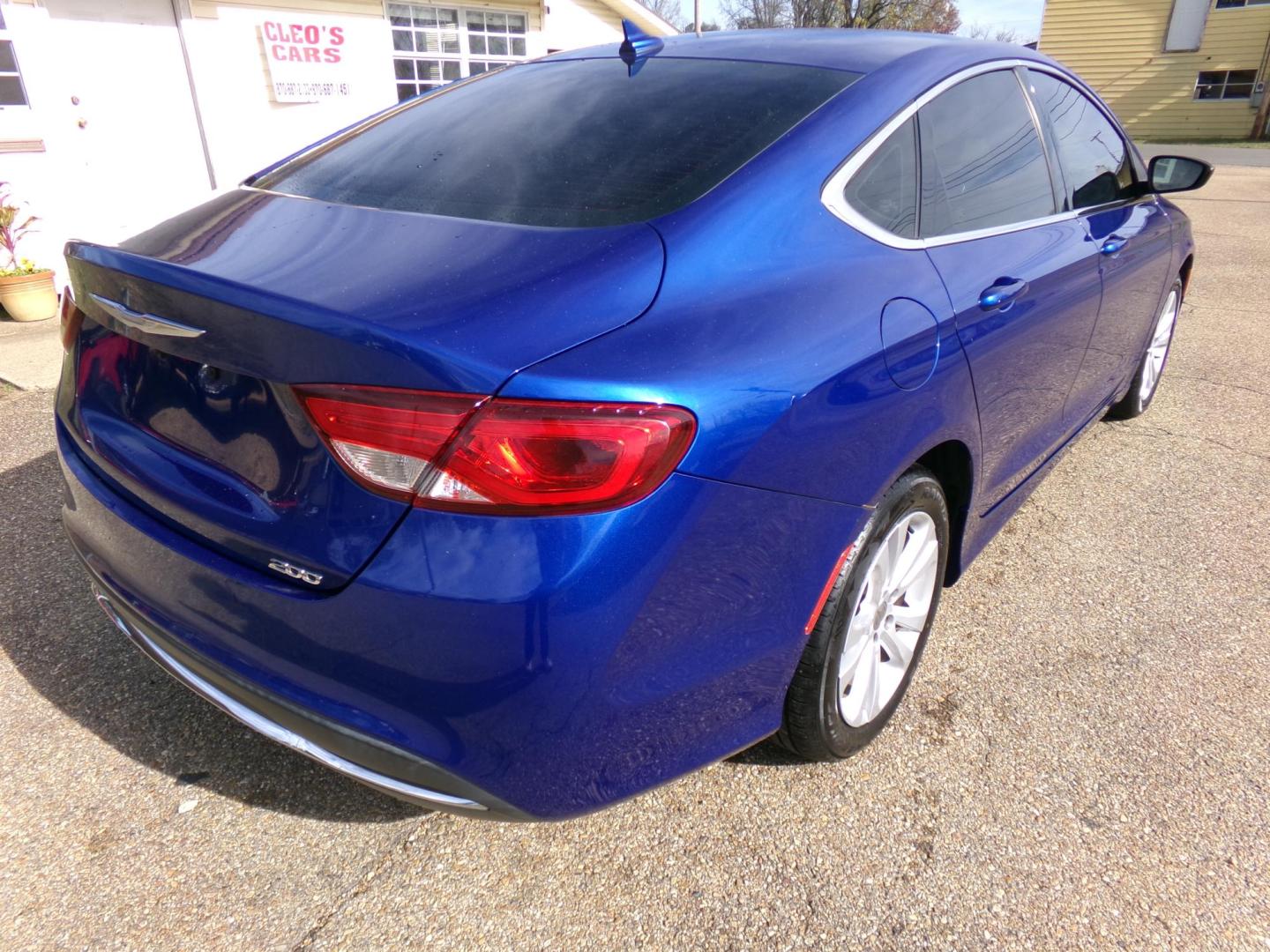 2015 Blue Streak Pearl /Black Chrysler 200 Limited (1C3CCCAB3FN) with an 2.4L L4 DOHC 16V engine, 9-Speed Automatic transmission, located at 400 First NW, Bearden, AR, 71720, (870) 687-3414, 0.000000, 0.000000 - Photo#22