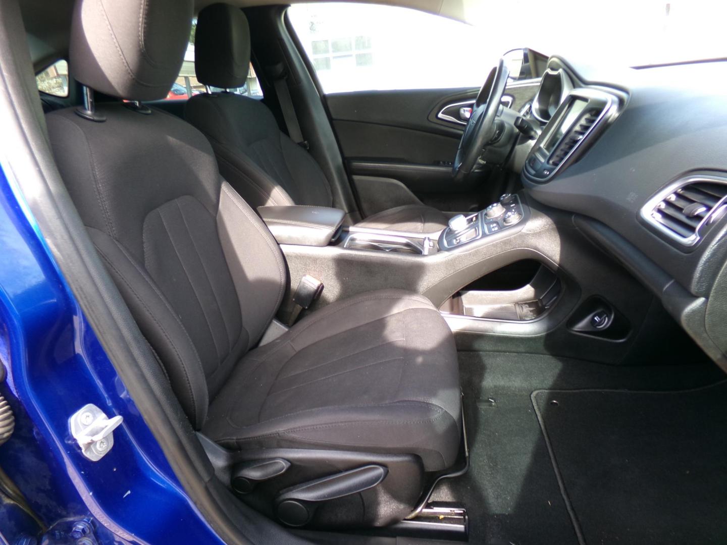 2015 Blue Streak Pearl /Black Chrysler 200 Limited (1C3CCCAB3FN) with an 2.4L L4 DOHC 16V engine, 9-Speed Automatic transmission, located at 400 First NW, Bearden, AR, 71720, (870) 687-3414, 0.000000, 0.000000 - Photo#20