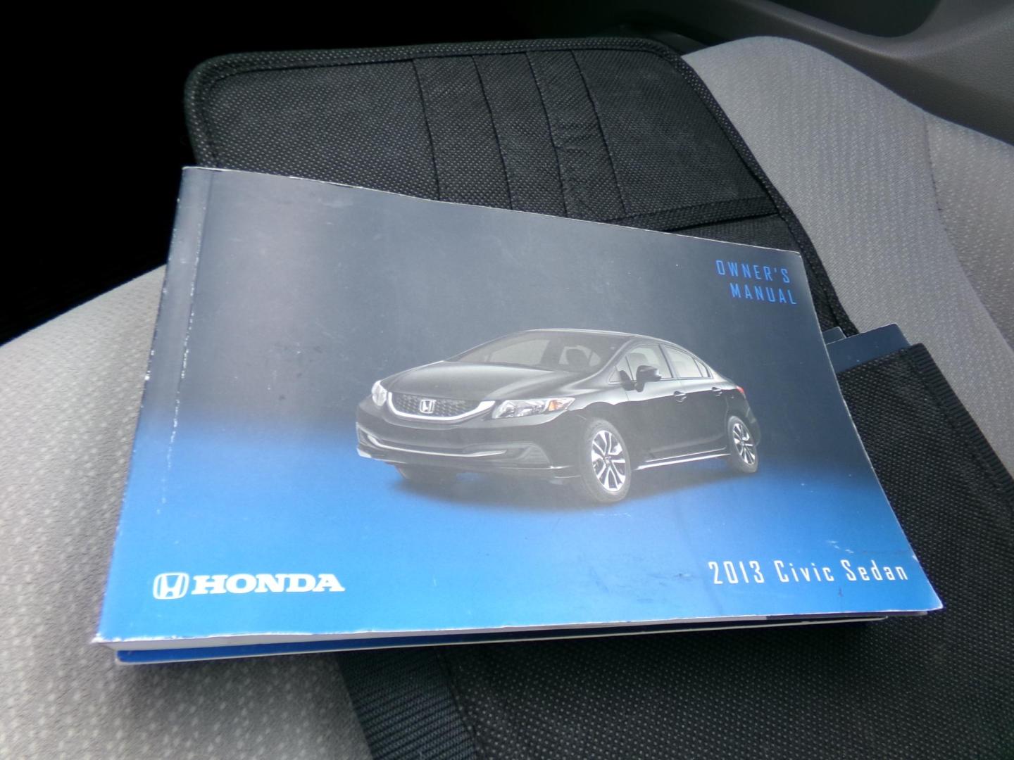 2013 Gray /Black Honda Civic EX Sedan 5-Speed AT (2HGFB2F80DH) with an 1.8L L4 SOHC 16V engine, 5-Speed Automatic transmission, located at 400 First NW, Bearden, AR, 71720, (870) 687-3414, 0.000000, 0.000000 - Photo#14