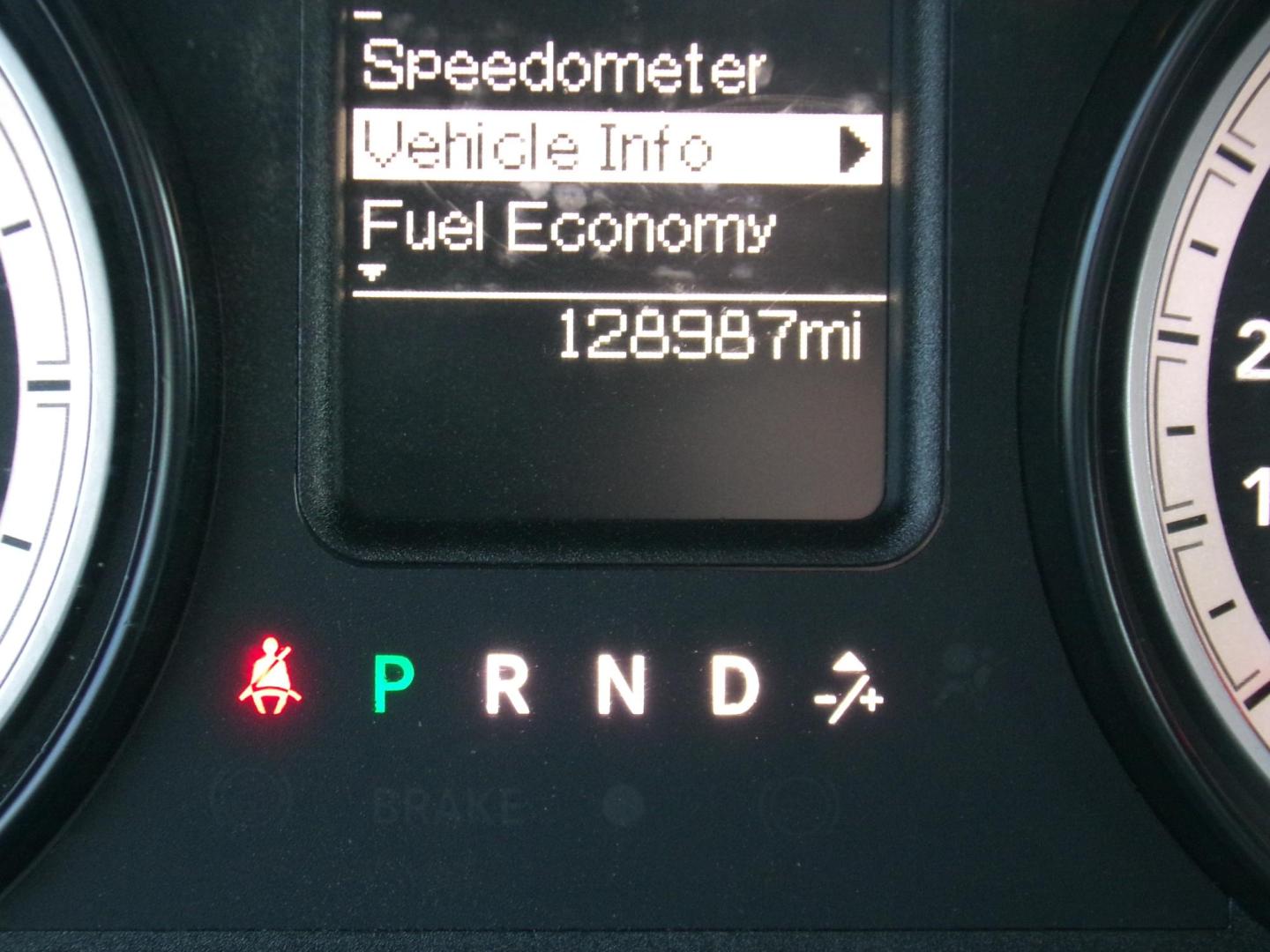 2015 Silver /Gray RAM 1500 Tradesman Quad Cab 4WD (1C6RR7FT3FS) with an 5.7L V8 OHV 16V engine, 6-Speed Automatic transmission, located at 400 First NW, Bearden, AR, 71720, (870) 687-3414, 0.000000, 0.000000 - Photo#9