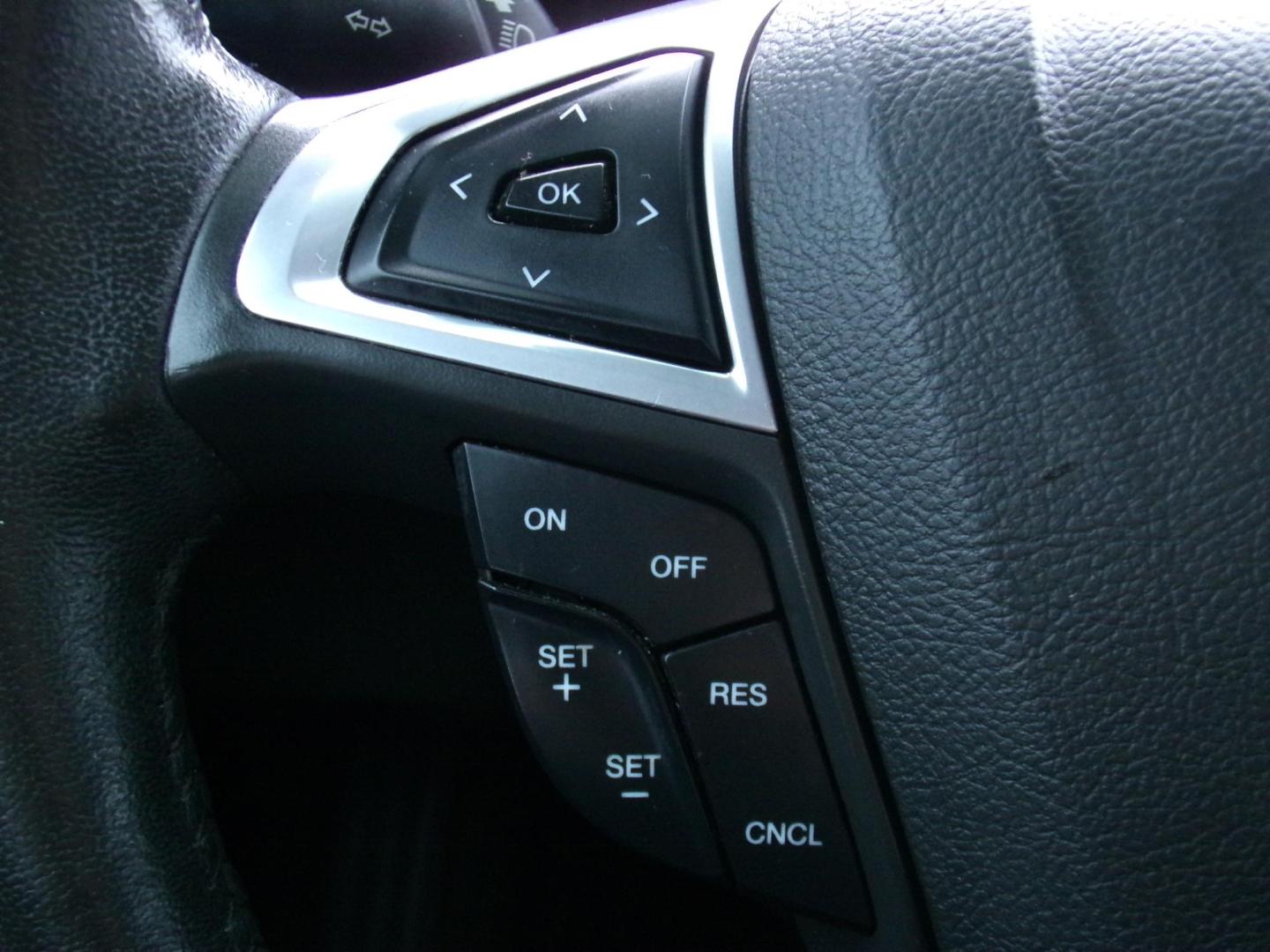 2016 Dynamic Red Metallic /Black Ford Fusion SE (3FA6P0HD8GR) with an 1.5L L4 DOHC 16V engine, 6-Speed Automatic transmission, located at 400 First NW, Bearden, AR, 71720, (870) 687-3414, 0.000000, 0.000000 - Photo#17