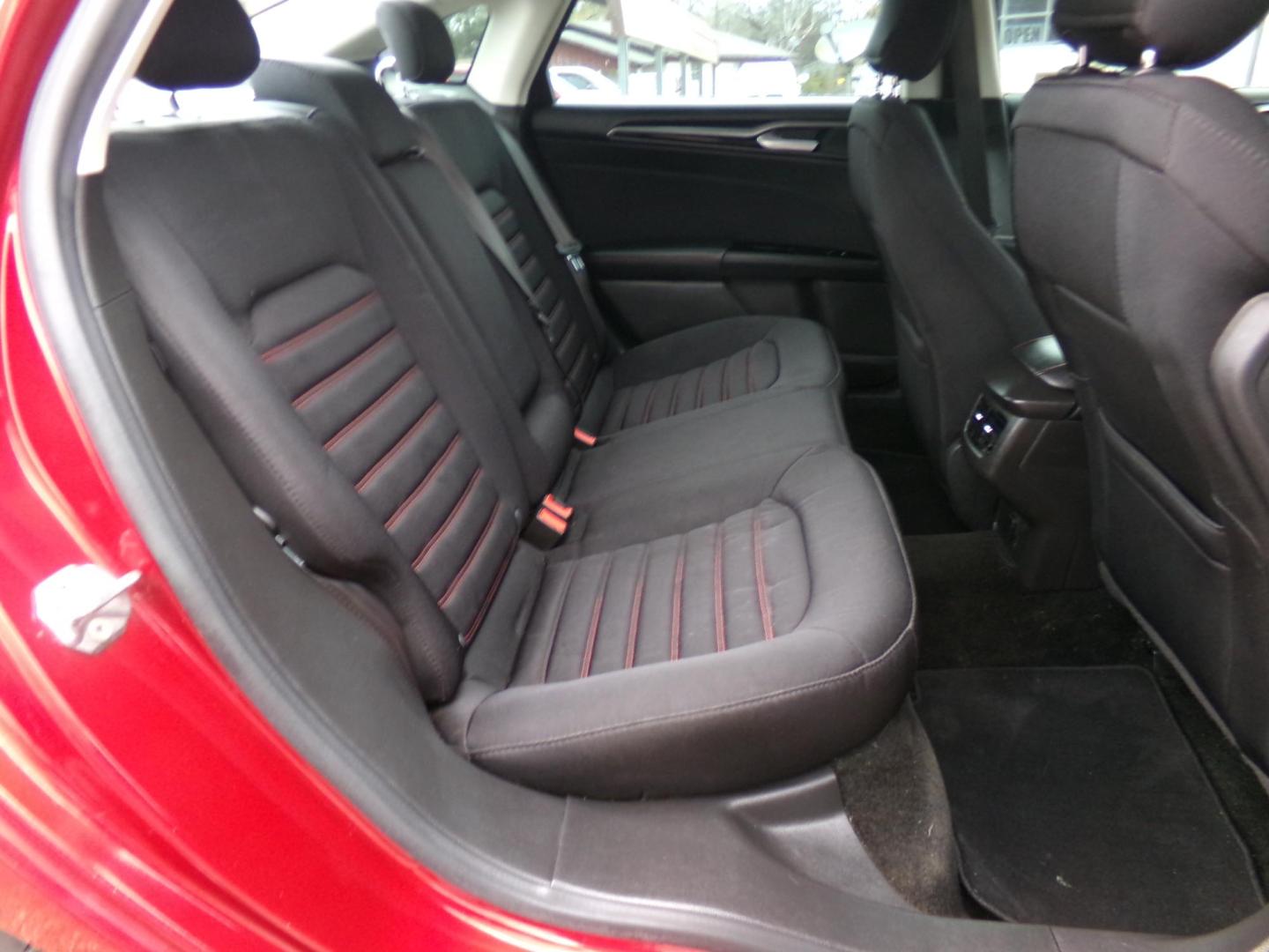 2016 Dynamic Red Metallic /Black Ford Fusion SE (3FA6P0HD8GR) with an 1.5L L4 DOHC 16V engine, 6-Speed Automatic transmission, located at 400 First NW, Bearden, AR, 71720, (870) 687-3414, 0.000000, 0.000000 - Photo#21