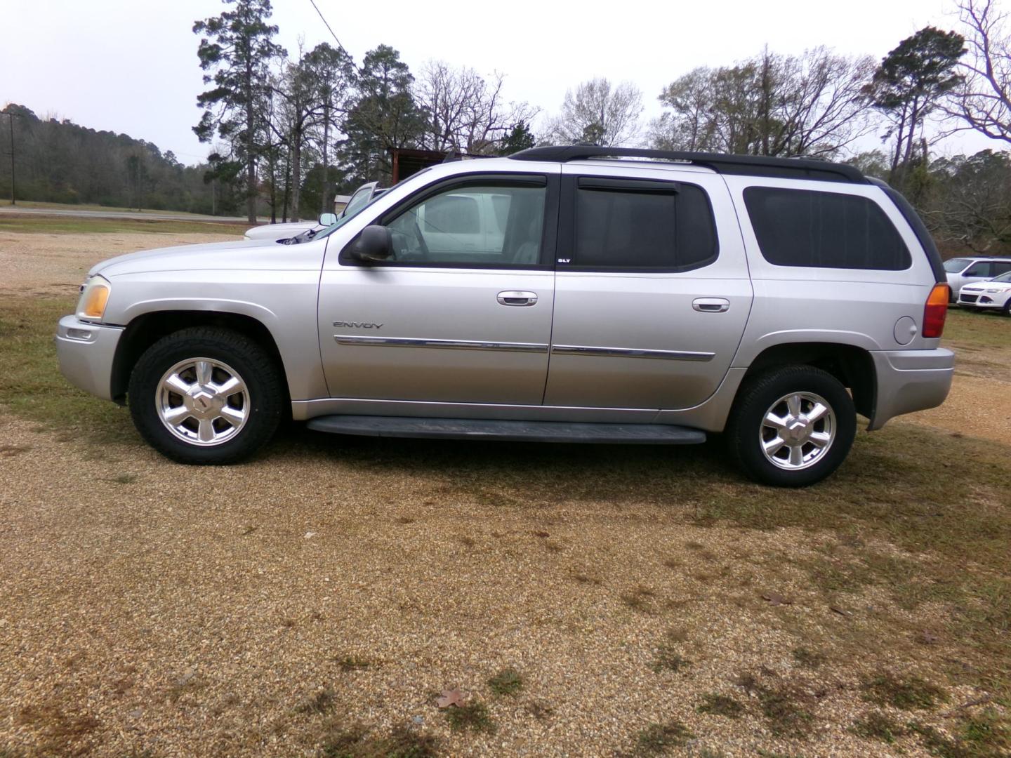 2006 Pewter /Gray GMC Envoy XL SLE 2WD (1GKES16S166) with an 4.2L L6 DOHC 24V engine, 4-Speed Automatic transmission, located at 400 First NW, Bearden, AR, 71720, (870) 687-3414, 0.000000, 0.000000 - Photo#1