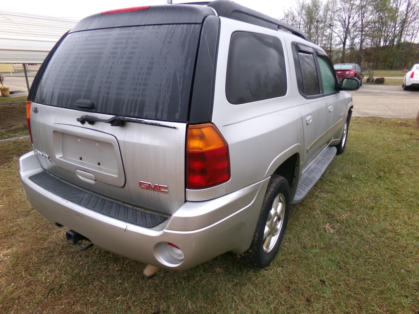 2006 Pewter /Gray GMC Envoy XL SLE 2WD (1GKES16S166) with an 4.2L L6 DOHC 24V engine, 4-Speed Automatic transmission, located at 400 First NW, Bearden, AR, 71720, (870) 687-3414, 0.000000, 0.000000 - Photo#16