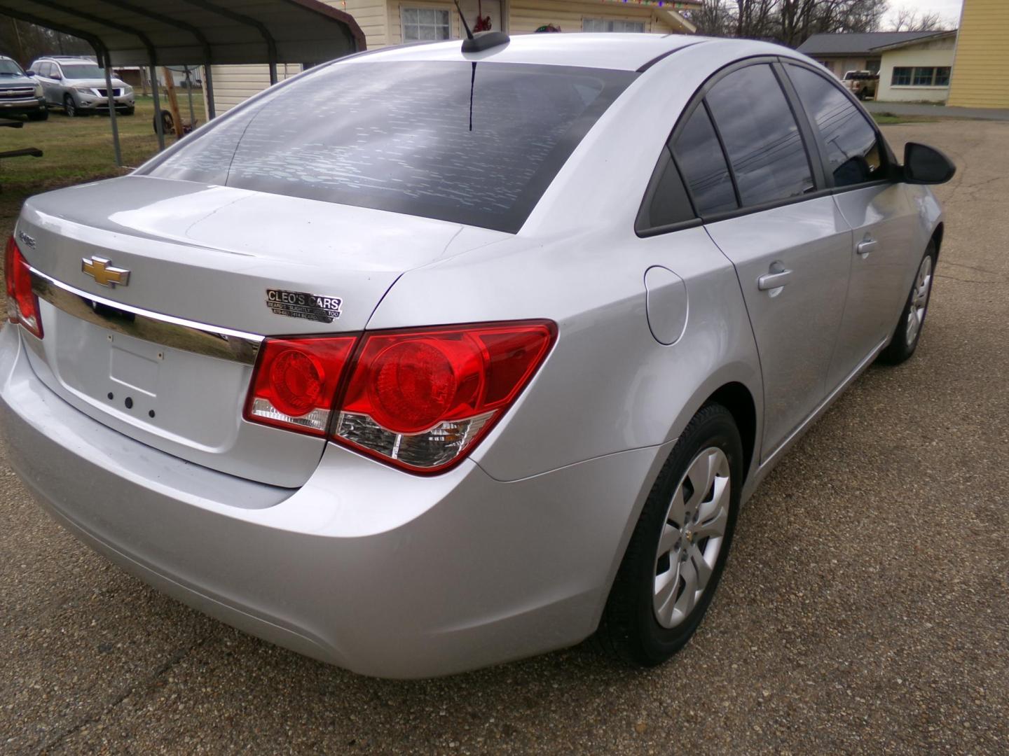 2016 Silver /Black Chevrolet Cruze Limited LS Auto (1G1PC5SH1G7) with an 1.8L L4 DOHC 16V FFV engine, 6A transmission, located at 400 First NW, Bearden, AR, 71720, (870) 687-3414, 0.000000, 0.000000 - Photo#19