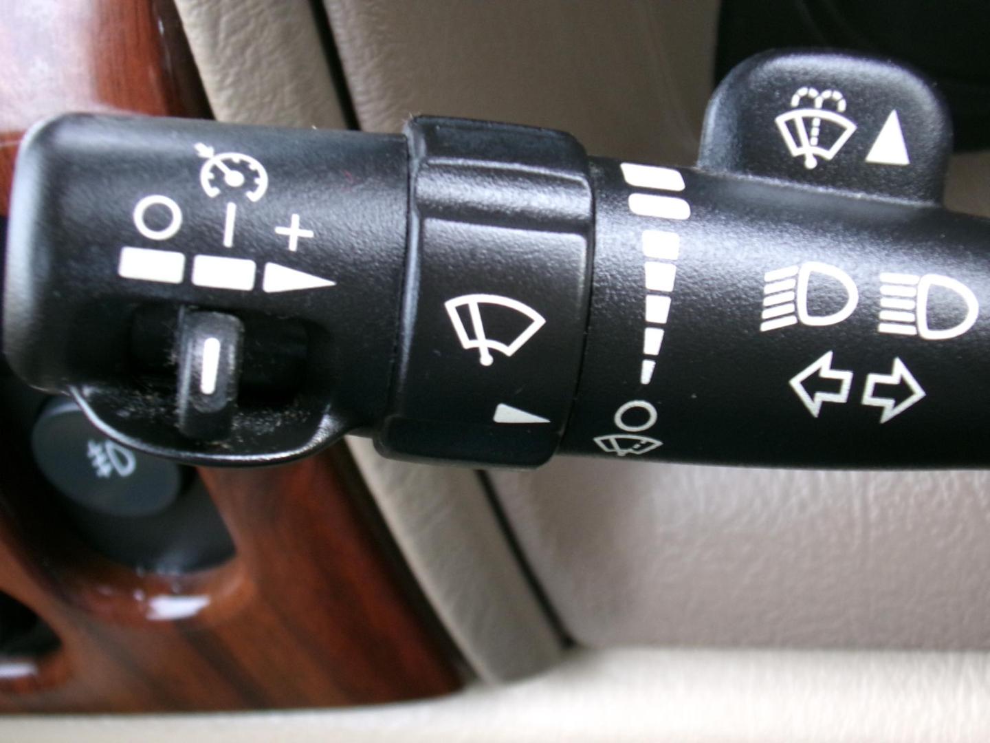 2004 Silver Green Metallic /Tan GMC Envoy SLT 2WD (1GKDS13SX42) with an 4.2L L6 DOHC 24V engine, 4-Speed Automatic Overdrive transmission, located at 400 First NW, Bearden, AR, 71720, (870) 687-3414, 0.000000, 0.000000 - Photo#14