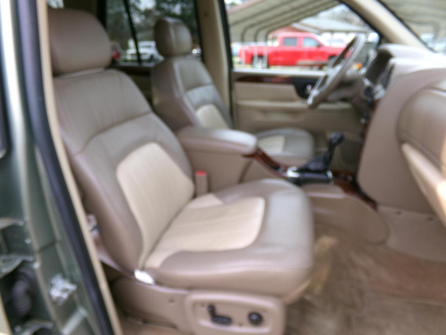 2004 Silver Green Metallic /Tan GMC Envoy SLT 2WD (1GKDS13SX42) with an 4.2L L6 DOHC 24V engine, 4-Speed Automatic Overdrive transmission, located at 400 First NW, Bearden, AR, 71720, (870) 687-3414, 0.000000, 0.000000 - Photo#20