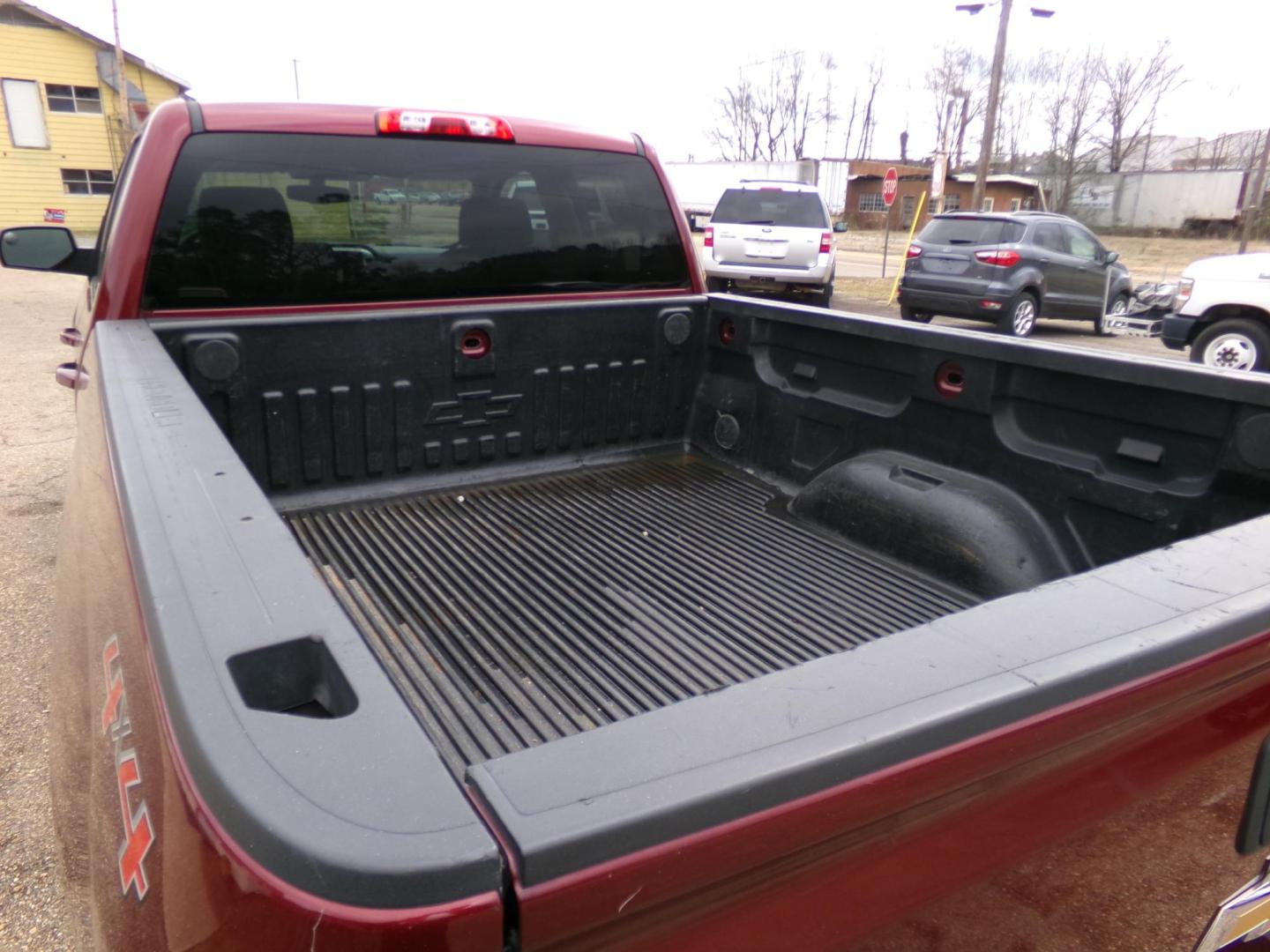 2016 Baroque Red Metallic /Black Chevrolet Silverado 1500 LT Double Cab 4WD (1GCVKREC6GZ) with an 5.3L V8 OHV 16V engine, 6A transmission, located at 400 First NW, Bearden, AR, 71720, (870) 687-3414, 0.000000, 0.000000 - Photo#4