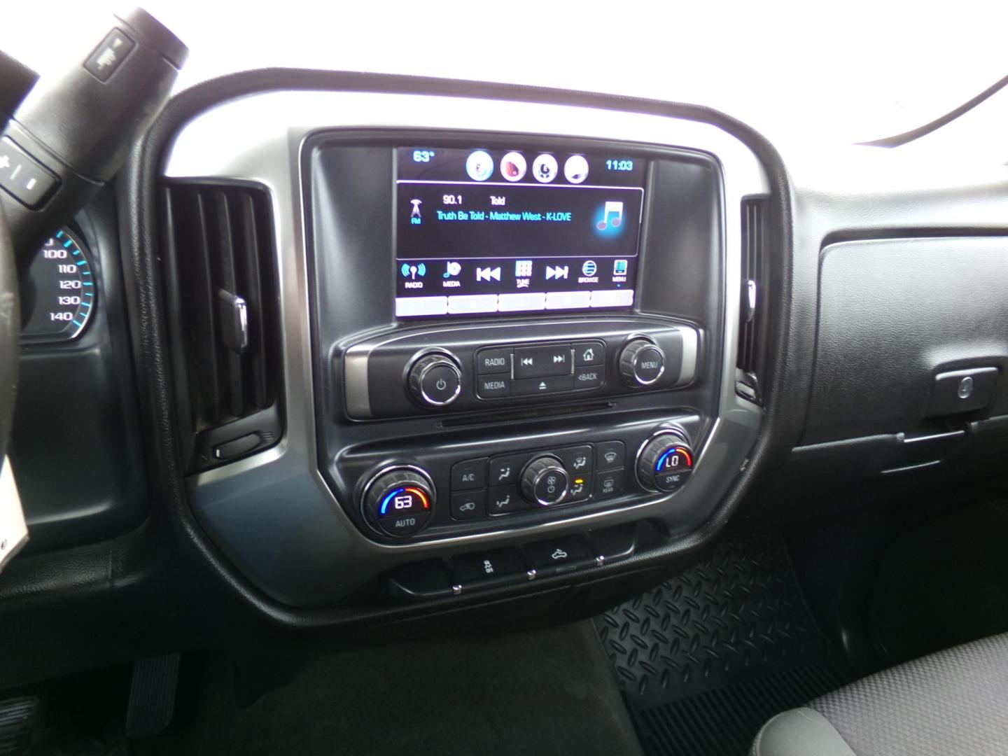 2016 Baroque Red Metallic /Black Chevrolet Silverado 1500 LT Double Cab 4WD (1GCVKREC6GZ) with an 5.3L V8 OHV 16V engine, 6A transmission, located at 400 First NW, Bearden, AR, 71720, (870) 687-3414, 0.000000, 0.000000 - Photo#11