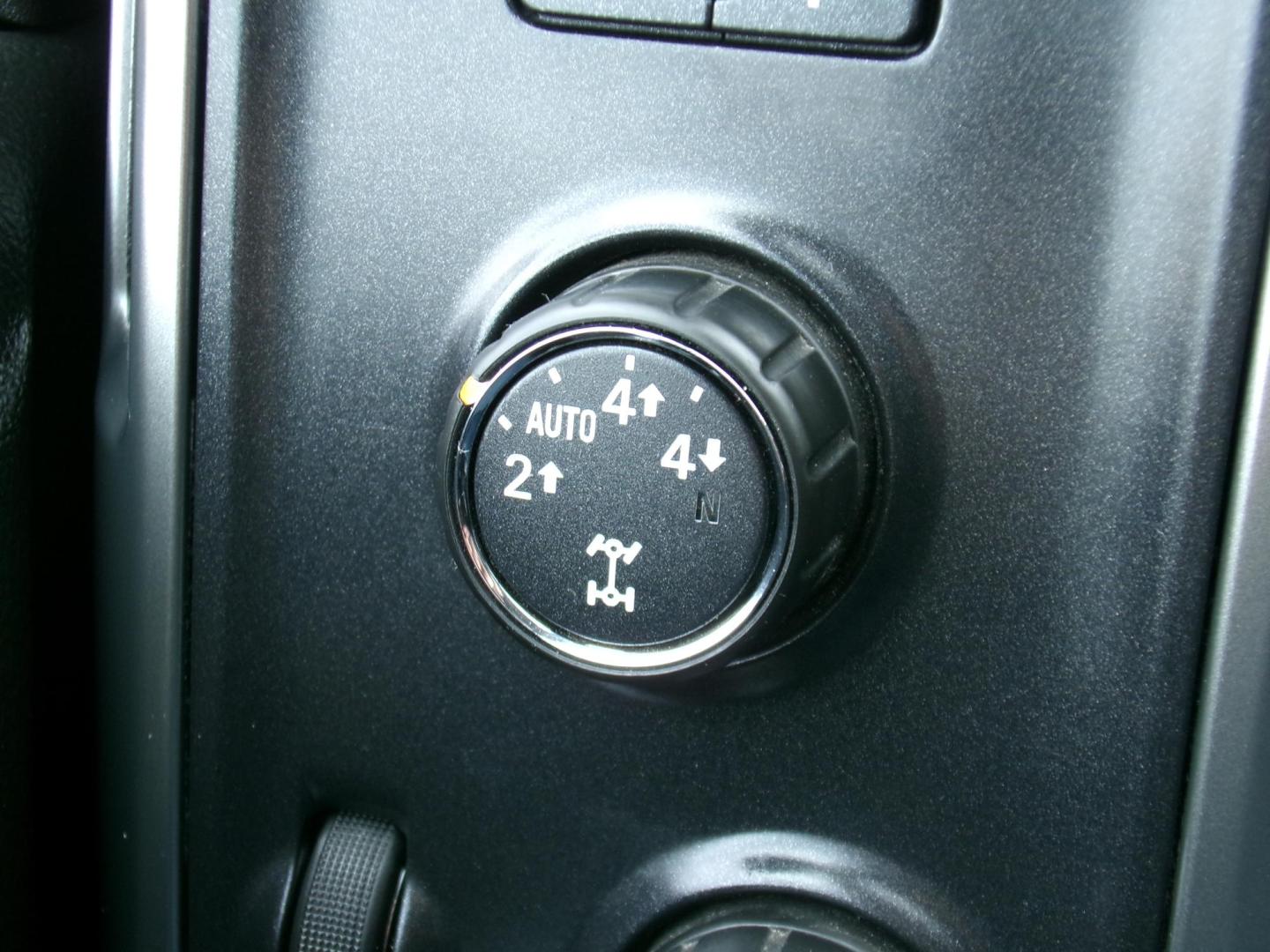 2016 Baroque Red Metallic /Black Chevrolet Silverado 1500 LT Double Cab 4WD (1GCVKREC6GZ) with an 5.3L V8 OHV 16V engine, 6A transmission, located at 400 First NW, Bearden, AR, 71720, (870) 687-3414, 0.000000, 0.000000 - Photo#18