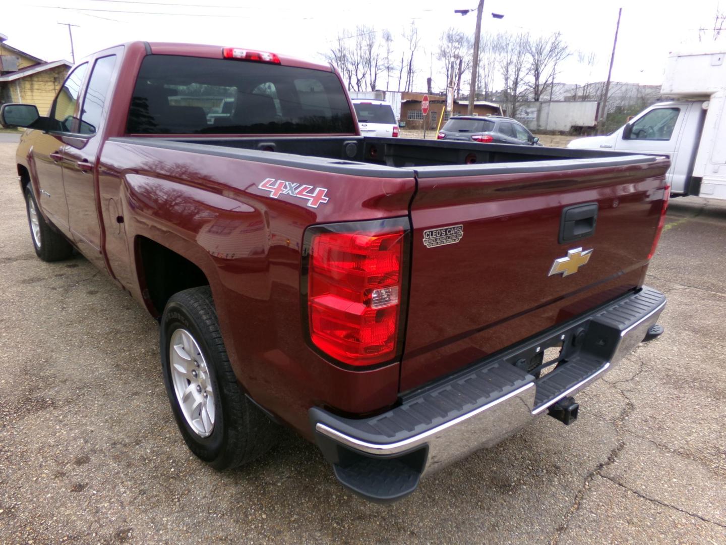 2016 Baroque Red Metallic /Black Chevrolet Silverado 1500 LT Double Cab 4WD (1GCVKREC6GZ) with an 5.3L V8 OHV 16V engine, 6A transmission, located at 400 First NW, Bearden, AR, 71720, (870) 687-3414, 0.000000, 0.000000 - Photo#23