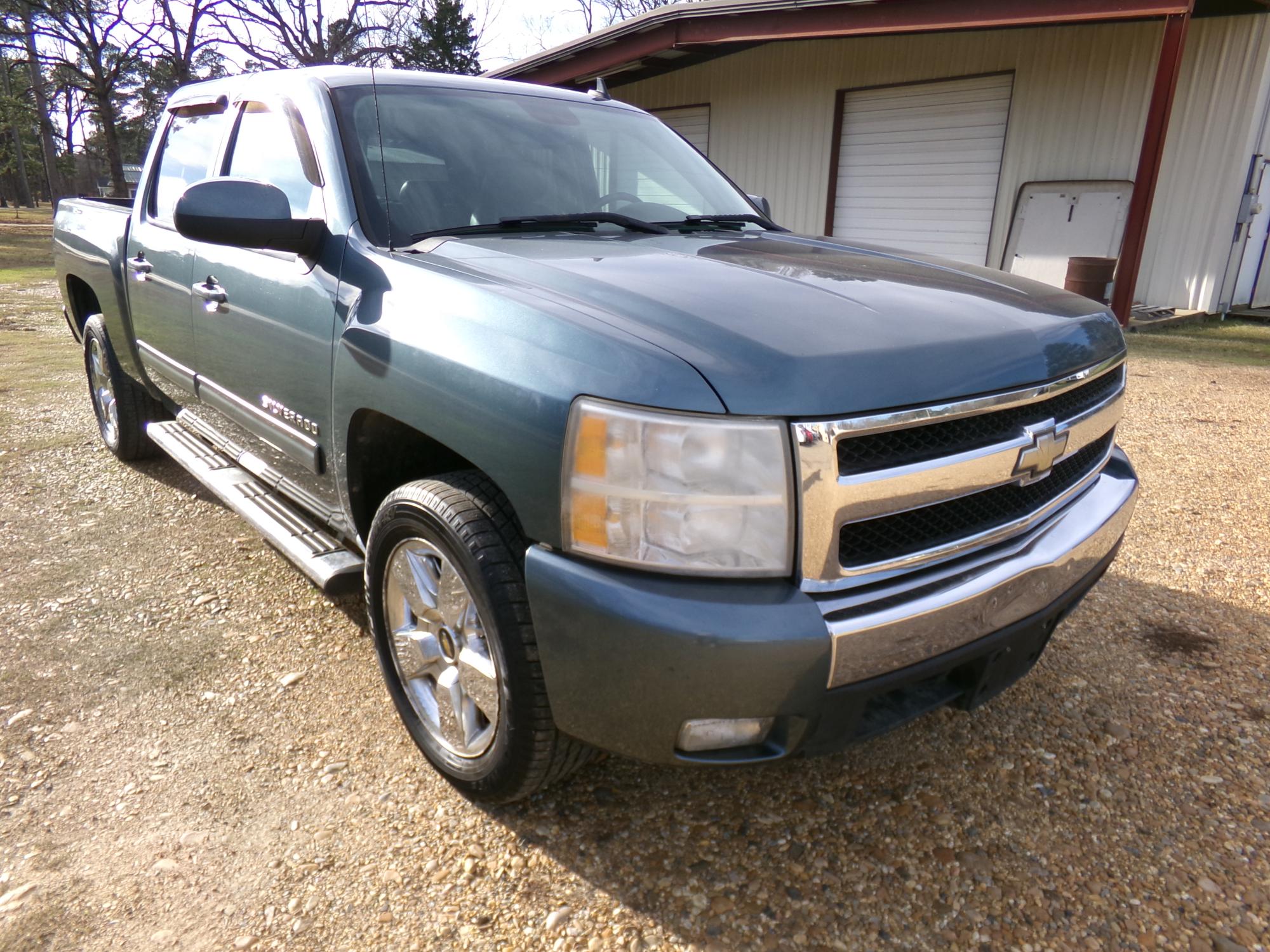photo of 2010 Chevrolet Silverado 1500 LTZ Crew Cab 2WD
