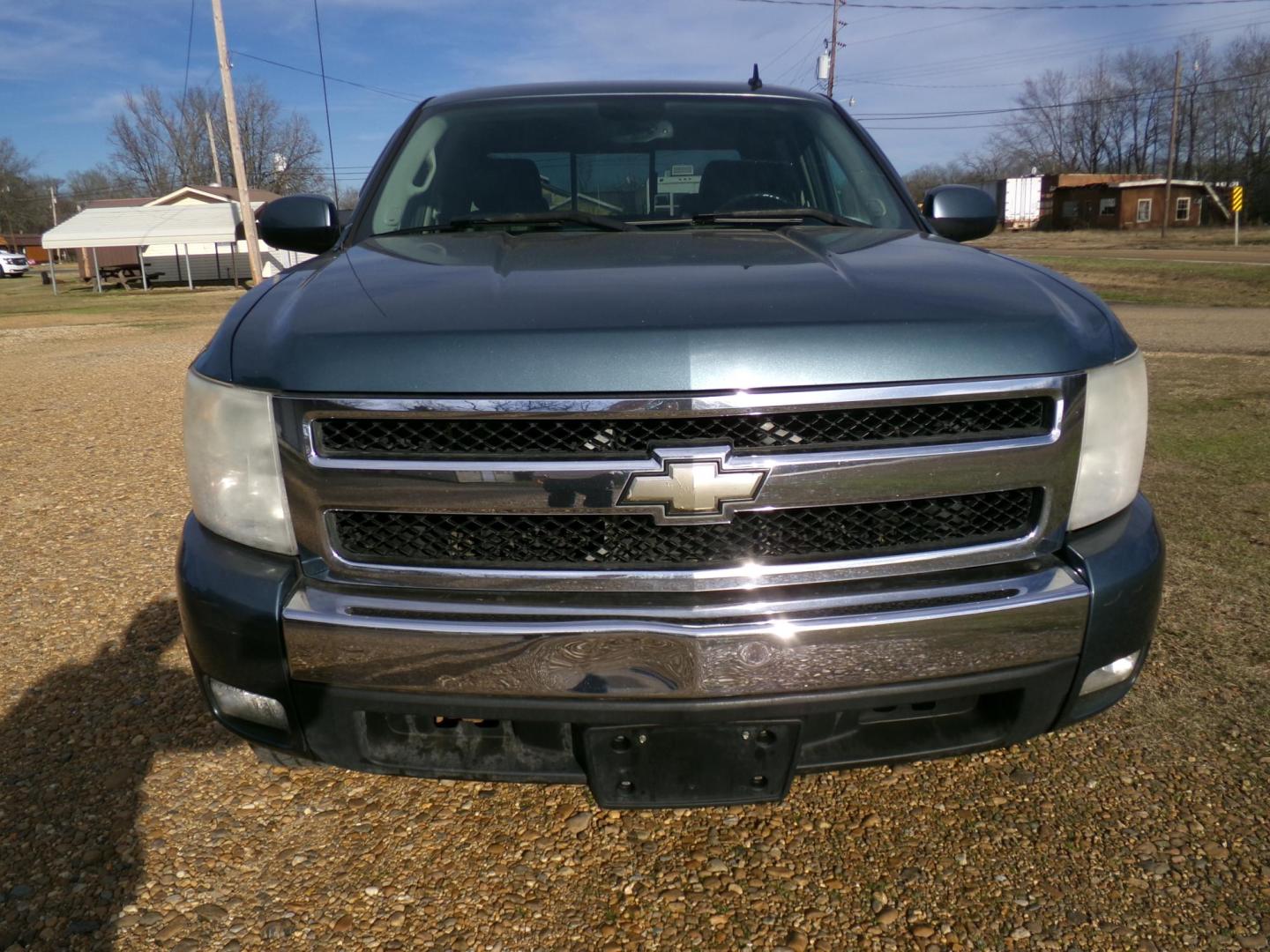 2010 Teal Blue Metallic /Black Chevrolet Silverado 1500 LTZ Crew Cab 2WD (3GCRCTE09AG) with an 5.3L V8 OHV 16V FFV engine, 4-Speed Automatic transmission, located at 400 First NW, Bearden, AR, 71720, (870) 687-3414, 0.000000, 0.000000 - Photo#18