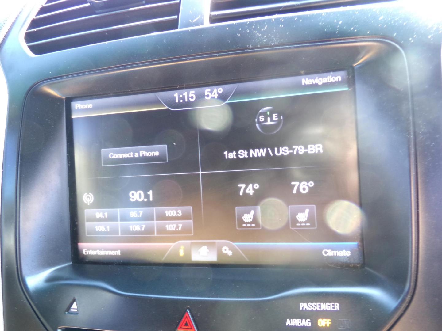 2015 Silver /Black Ford Explorer XLT FWD (1FM5K7D87FG) with an 3.5L V6 DOHC 24V engine, 6-Speed Automatic transmission, located at 400 First NW, Bearden, AR, 71720, (870) 687-3414, 0.000000, 0.000000 - Photo#11