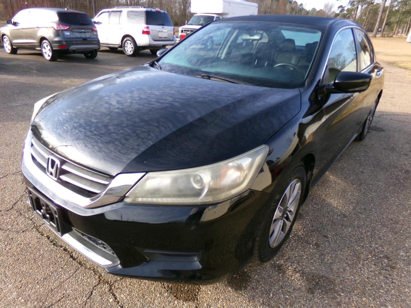 2014 Honda Accord LX Sedan CVT (1HGCR2F33EA) with an 2.4L L4 DOHC 16V engine, Continuously Variable Transmission transmission, located at 400 First NW, Bearden, AR, 71720, (870) 687-3414, 0.000000, 0.000000 - Photo#0