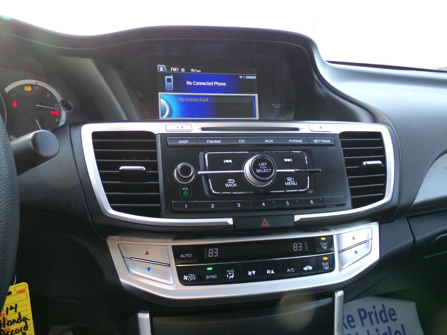 2014 Honda Accord LX Sedan CVT (1HGCR2F33EA) with an 2.4L L4 DOHC 16V engine, Continuously Variable Transmission transmission, located at 400 First NW, Bearden, AR, 71720, (870) 687-3414, 0.000000, 0.000000 - Photo#9