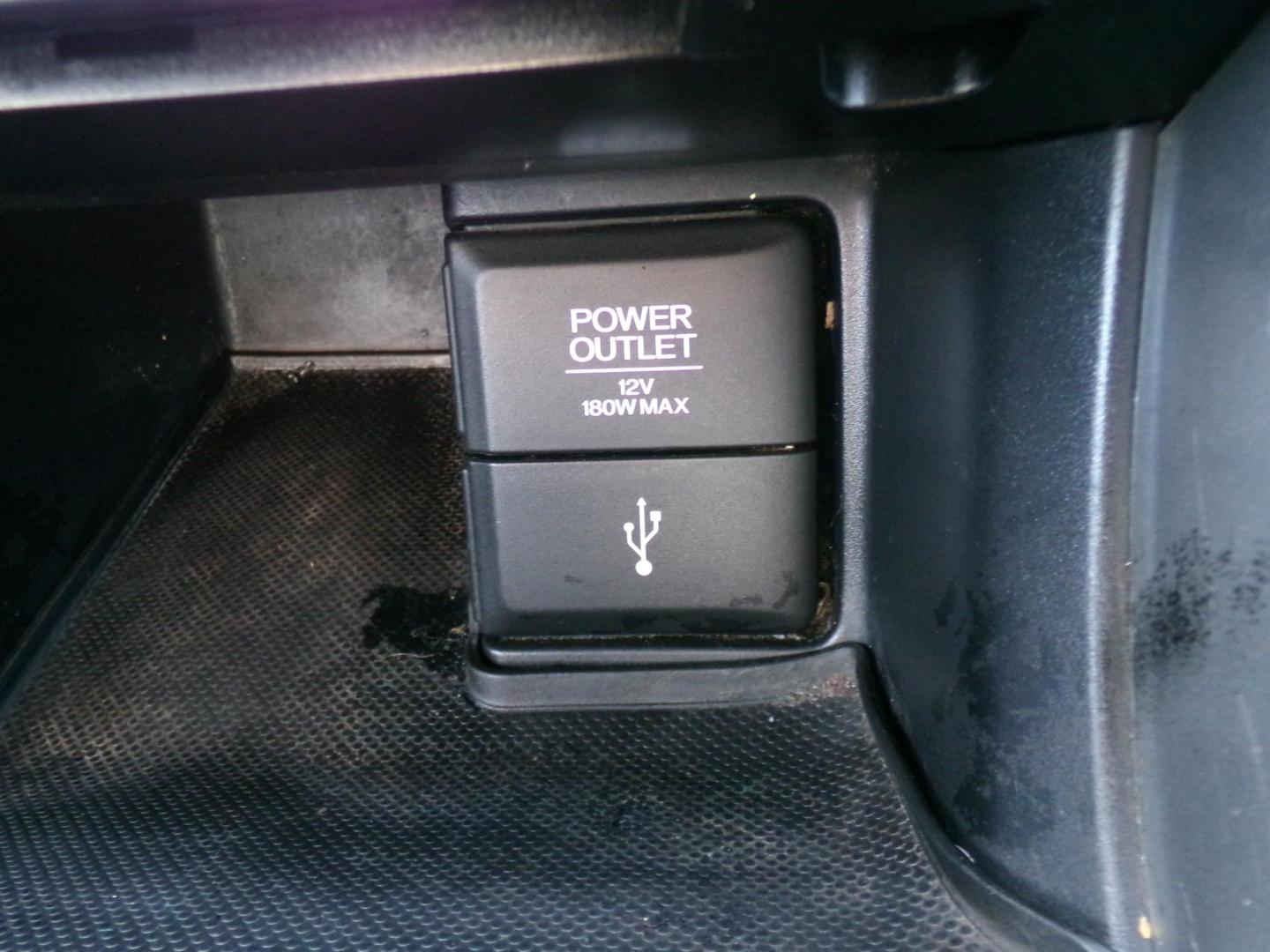 2014 Honda Accord LX Sedan CVT (1HGCR2F33EA) with an 2.4L L4 DOHC 16V engine, Continuously Variable Transmission transmission, located at 400 First NW, Bearden, AR, 71720, (870) 687-3414, 0.000000, 0.000000 - Photo#12