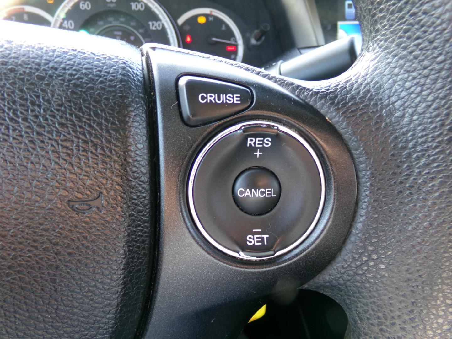 2014 Honda Accord LX Sedan CVT (1HGCR2F33EA) with an 2.4L L4 DOHC 16V engine, Continuously Variable Transmission transmission, located at 400 First NW, Bearden, AR, 71720, (870) 687-3414, 0.000000, 0.000000 - Photo#13