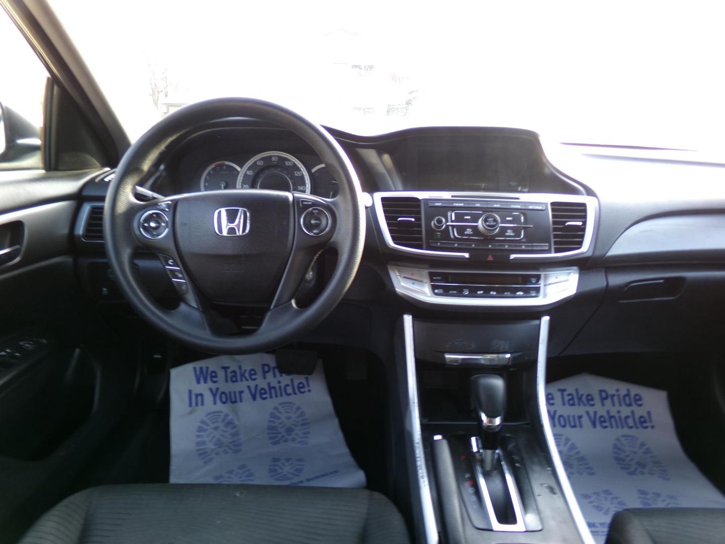 2014 Honda Accord LX Sedan CVT (1HGCR2F33EA) with an 2.4L L4 DOHC 16V engine, Continuously Variable Transmission transmission, located at 400 First NW, Bearden, AR, 71720, (870) 687-3414, 0.000000, 0.000000 - Photo#18
