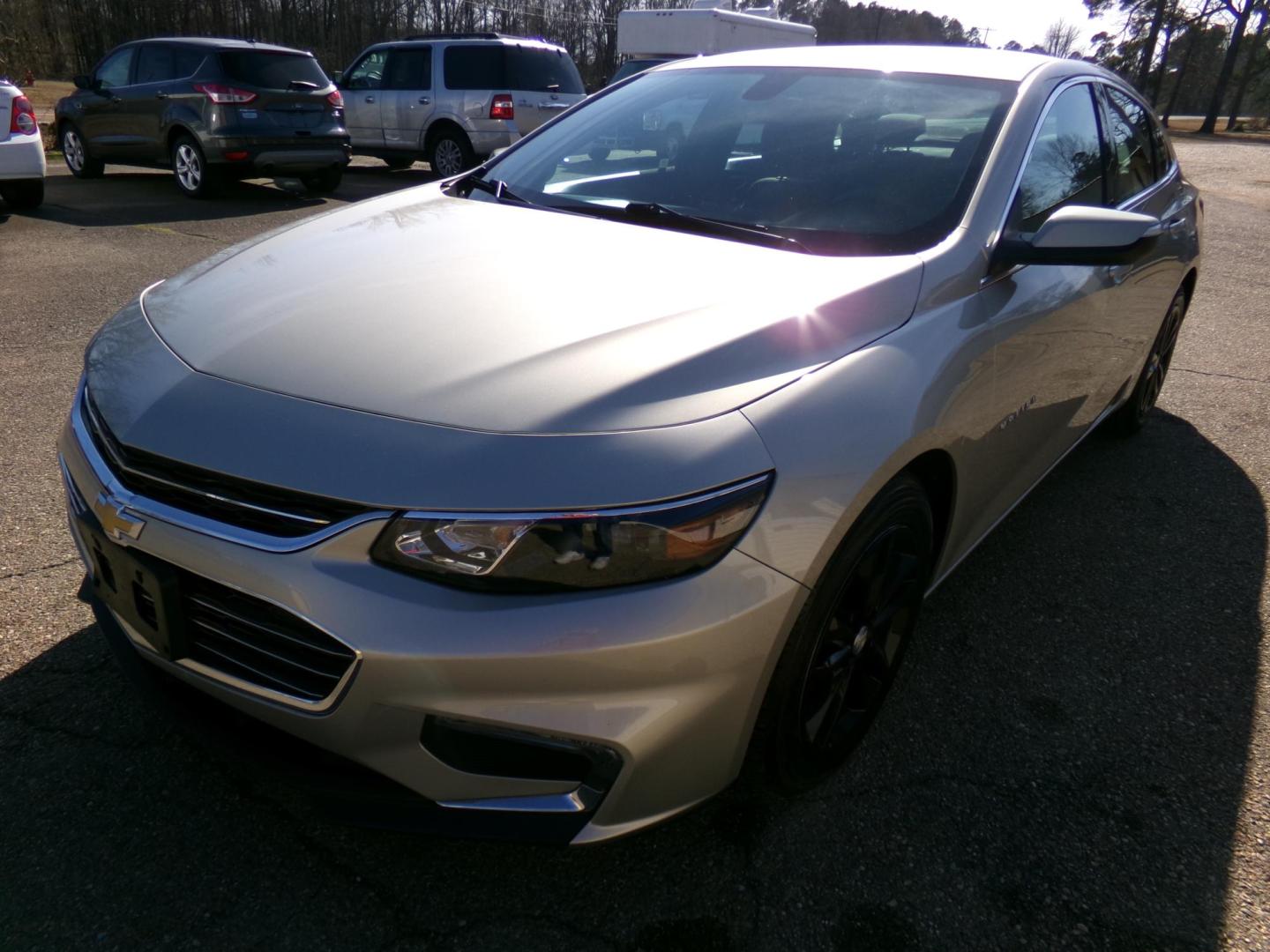 2016 Champagne Silver Metallic /Black Chevrolet Malibu 1LT (1G1ZE5ST6GF) with an 1.5L L4 DOHC 16V engine, 6A transmission, located at 400 First NW, Bearden, AR, 71720, (870) 687-3414, 0.000000, 0.000000 - Photo#23