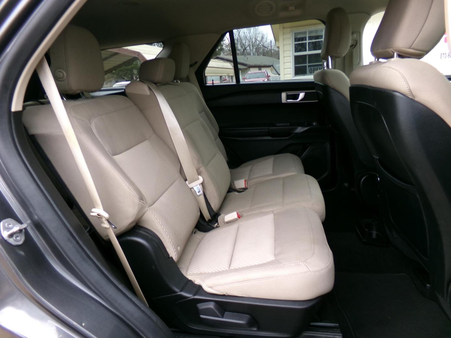 2020 Magnetic Metallic Matte /Black Ford Explorer Base (1FMSK7BH9LG) with an 2.3L L4 DOHC 16V engine, 10-speed automatic transmission, located at 400 First NW, Bearden, AR, 71720, (870) 687-3414, 0.000000, 0.000000 - Photo#16