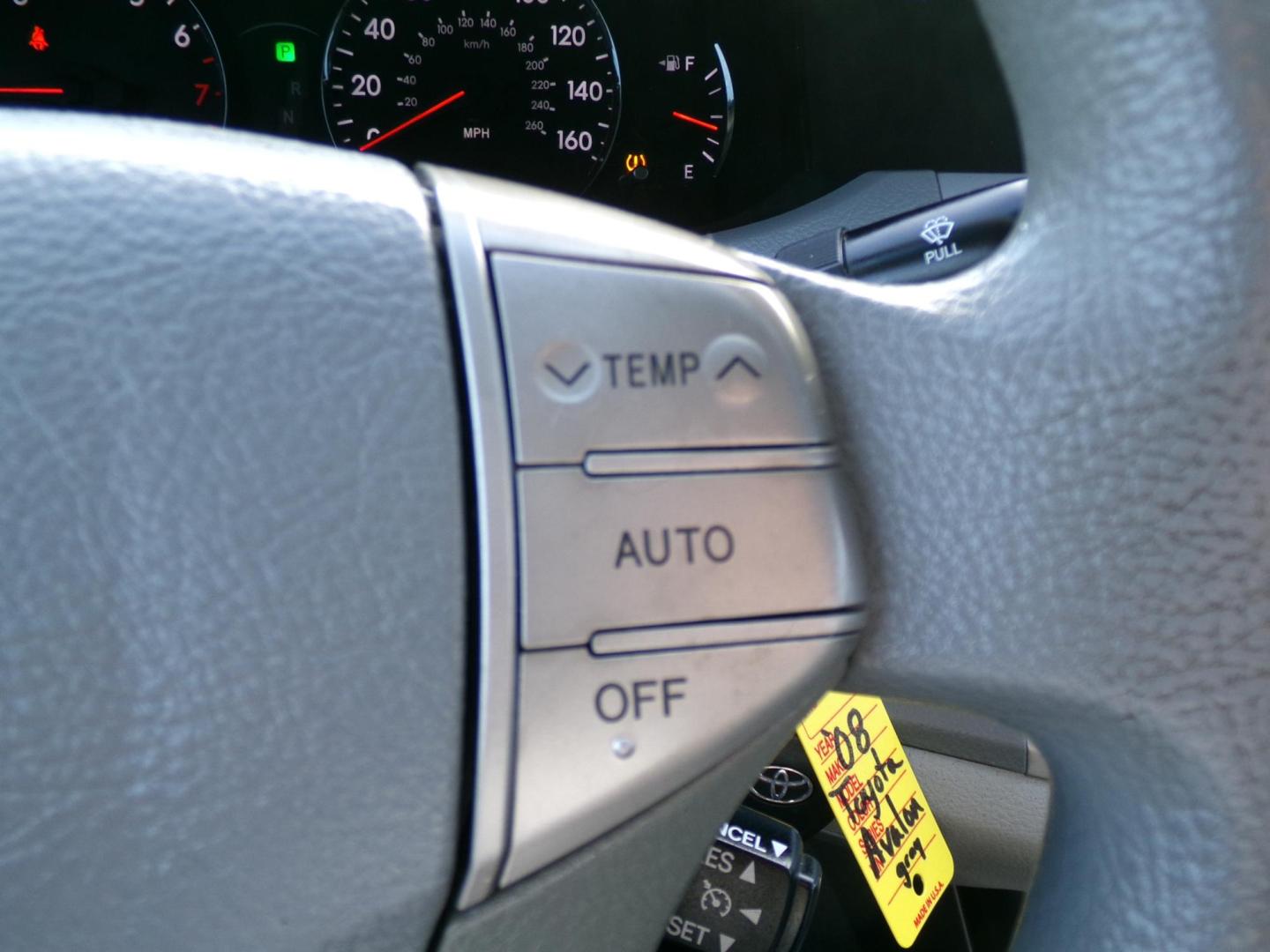 2008 Magnetic Gray Metallic /Gray Toyota Avalon XL (4T1BK36B88U) with an 3.5L V6 DOHC 24V engine, 6-Speed Automatic Overdrive transmission, located at 400 First NW, Bearden, AR, 71720, (870) 687-3414, 0.000000, 0.000000 - Photo#11