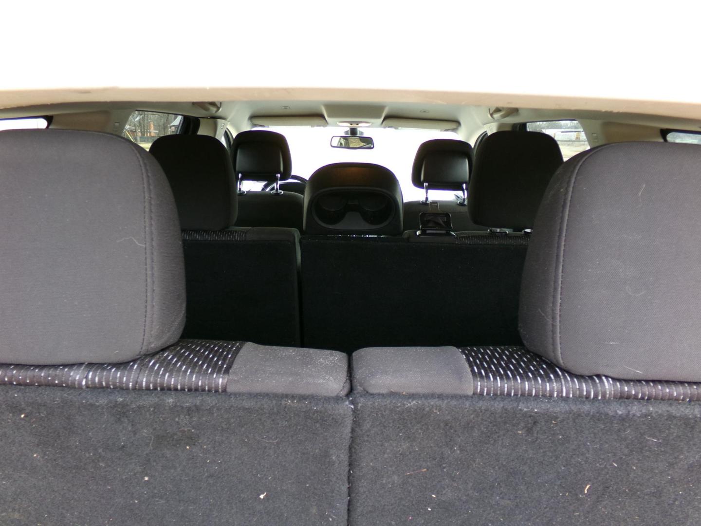 2018 Gray /Black Dodge Journey SE (3C4PDCAB8JT) with an 2.4L L4 DOHC 16V engine, 4-speed automatic transmission, located at 400 First NW, Bearden, AR, 71720, (870) 687-3414, 0.000000, 0.000000 - Photo#4