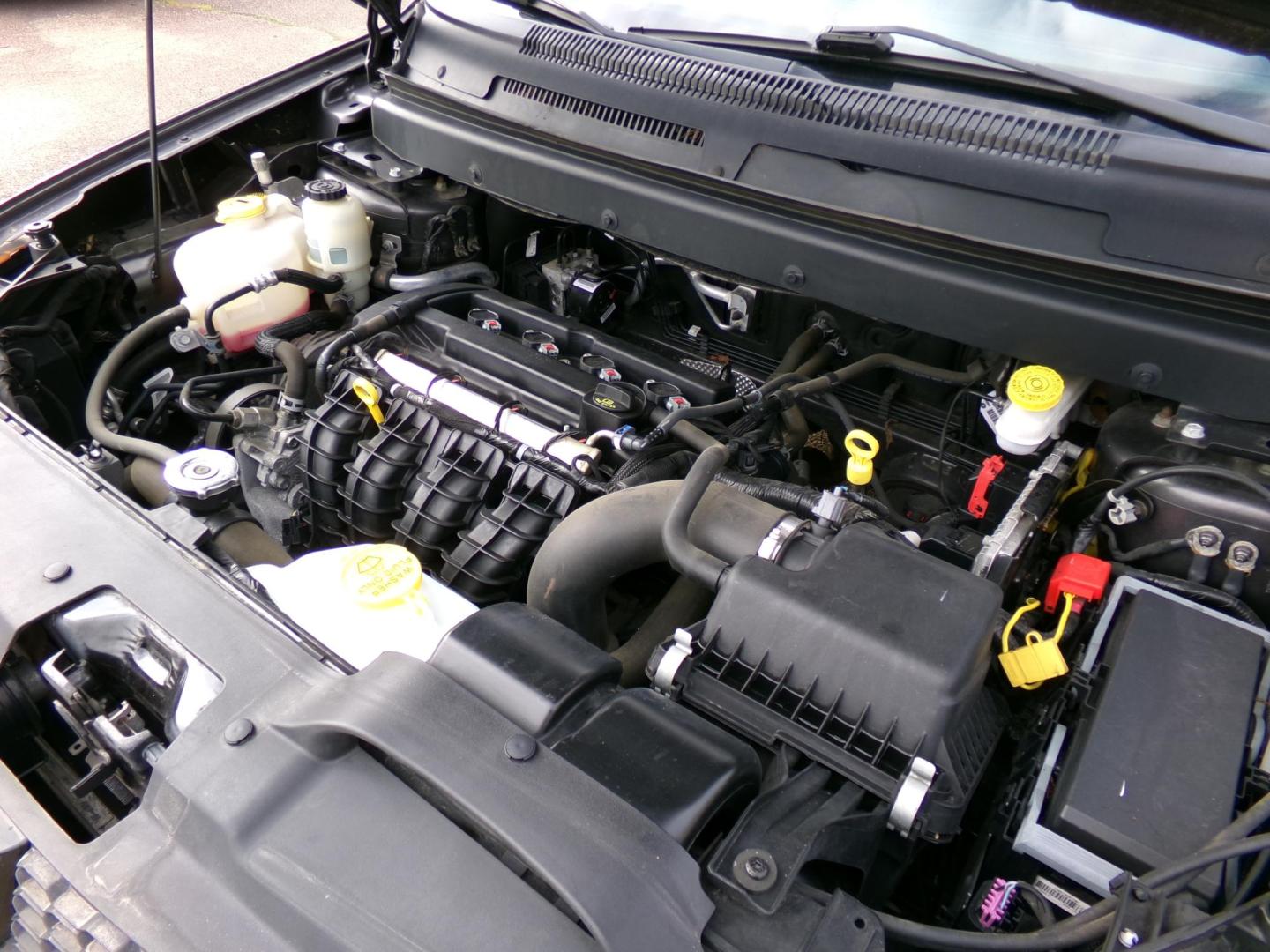 2018 Gray /Black Dodge Journey SE (3C4PDCAB8JT) with an 2.4L L4 DOHC 16V engine, 4-speed automatic transmission, located at 400 First NW, Bearden, AR, 71720, (870) 687-3414, 0.000000, 0.000000 - Photo#6