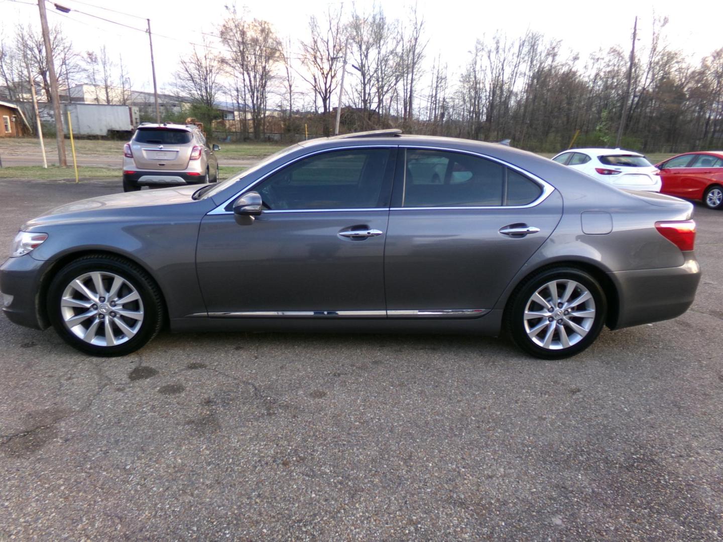 2012 Mercury Gray Mica /Black Lexus LS460 LS (JTHBL5EF4C5) with an 4.6L V8 engine, Automatic transmission, located at 400 First NW, Bearden, AR, 71720, (870) 687-3414, 0.000000, 0.000000 - Photo#1