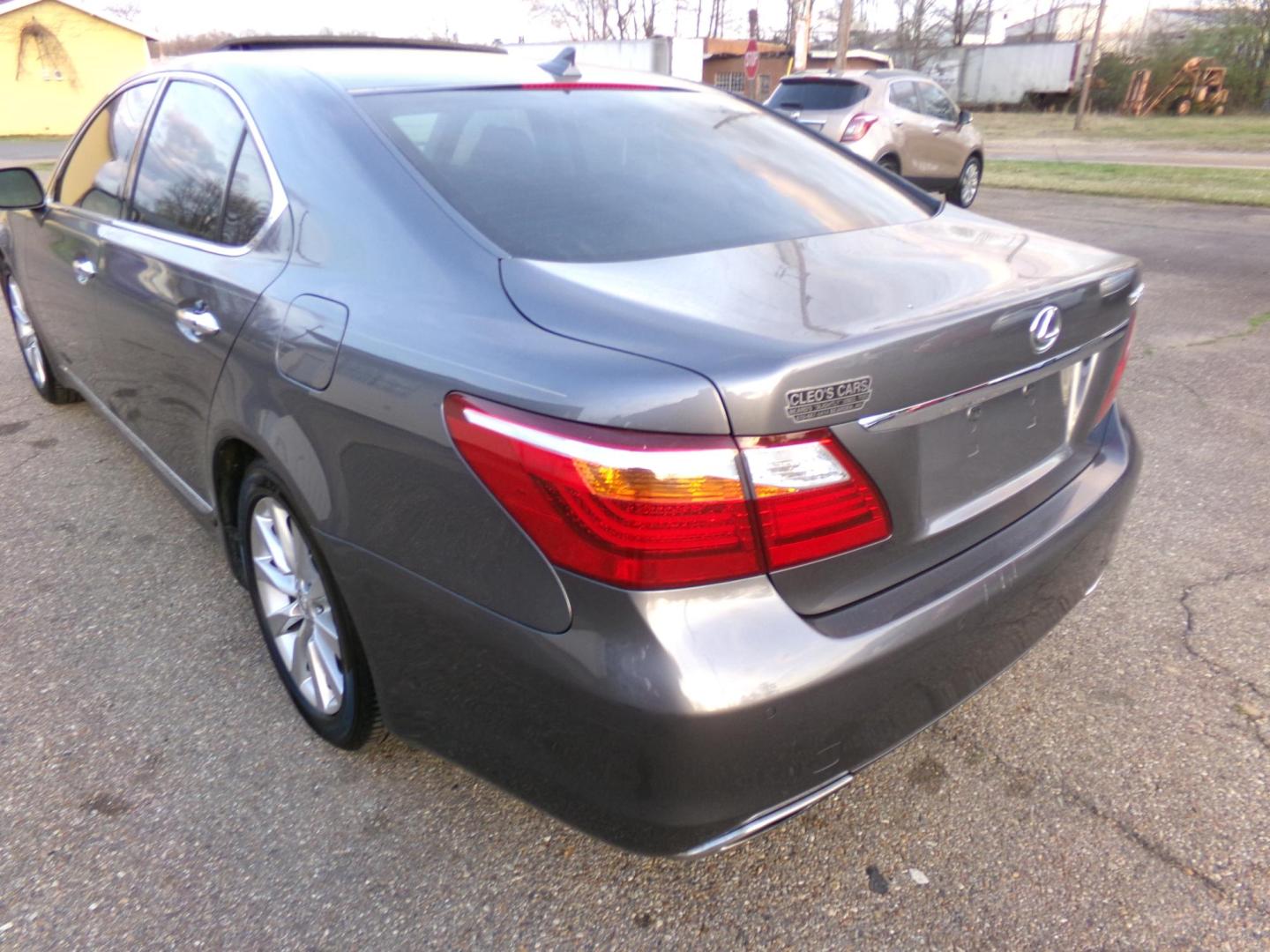 2012 Mercury Gray Mica /Black Lexus LS460 LS (JTHBL5EF4C5) with an 4.6L V8 engine, Automatic transmission, located at 400 First NW, Bearden, AR, 71720, (870) 687-3414, 0.000000, 0.000000 - Photo#2