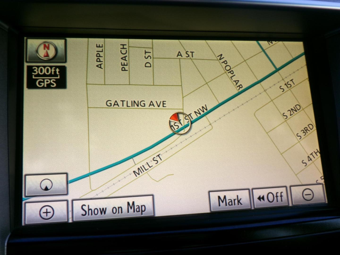 2012 Mercury Gray Mica /Black Lexus LS460 LS (JTHBL5EF4C5) with an 4.6L V8 engine, Automatic transmission, located at 400 First NW, Bearden, AR, 71720, (870) 687-3414, 0.000000, 0.000000 - Photo#11